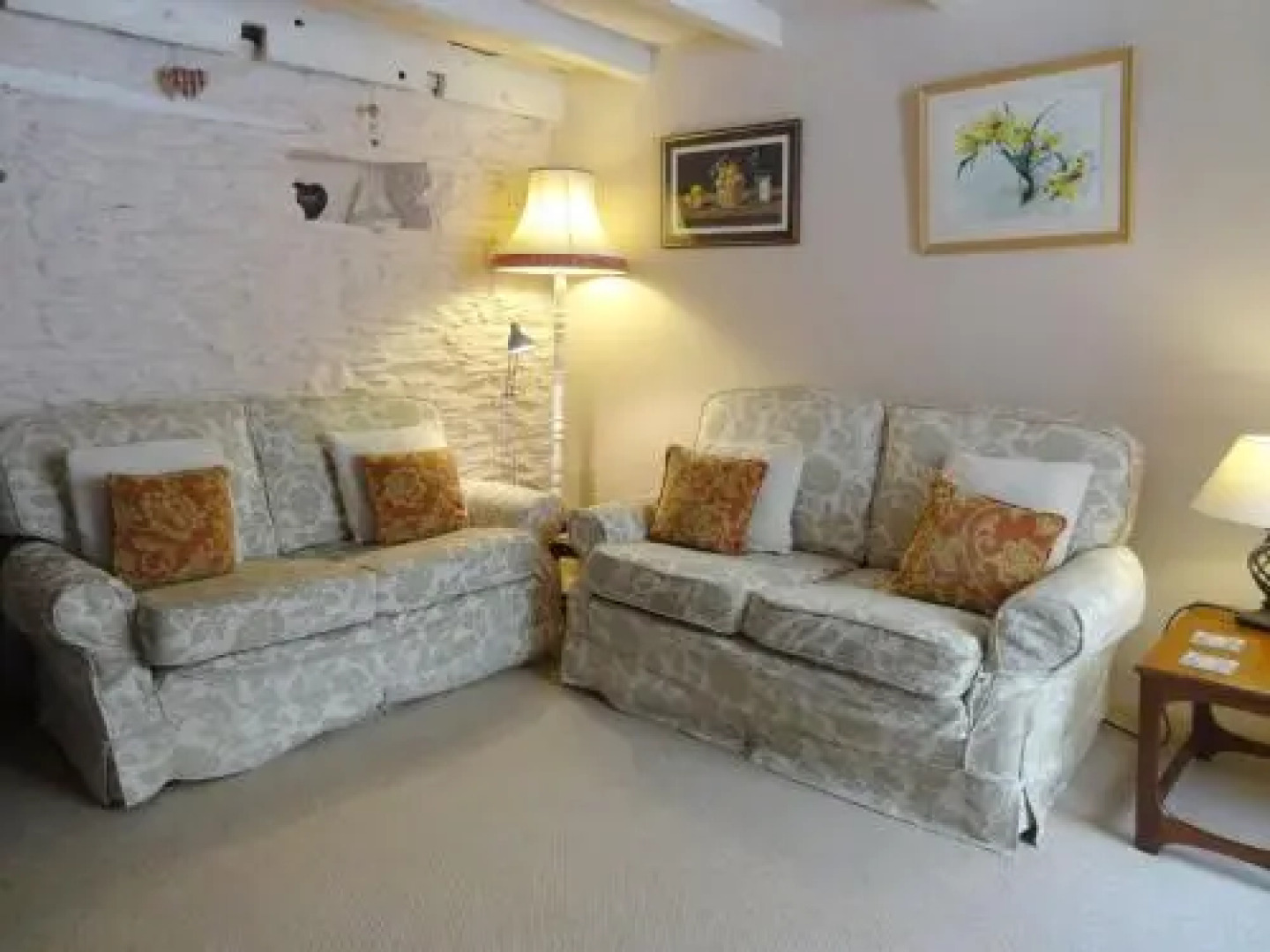 Kings Corner, Kingston