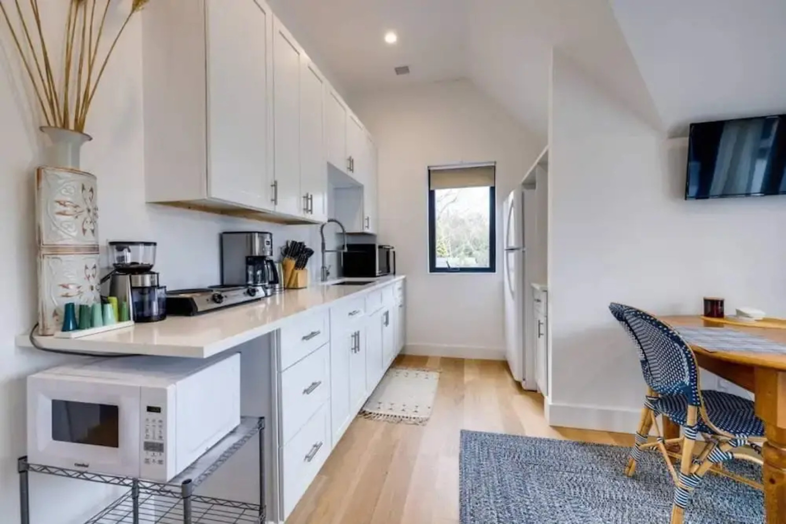 Sandpoint by Rove Travel Modern 5BR w Pool