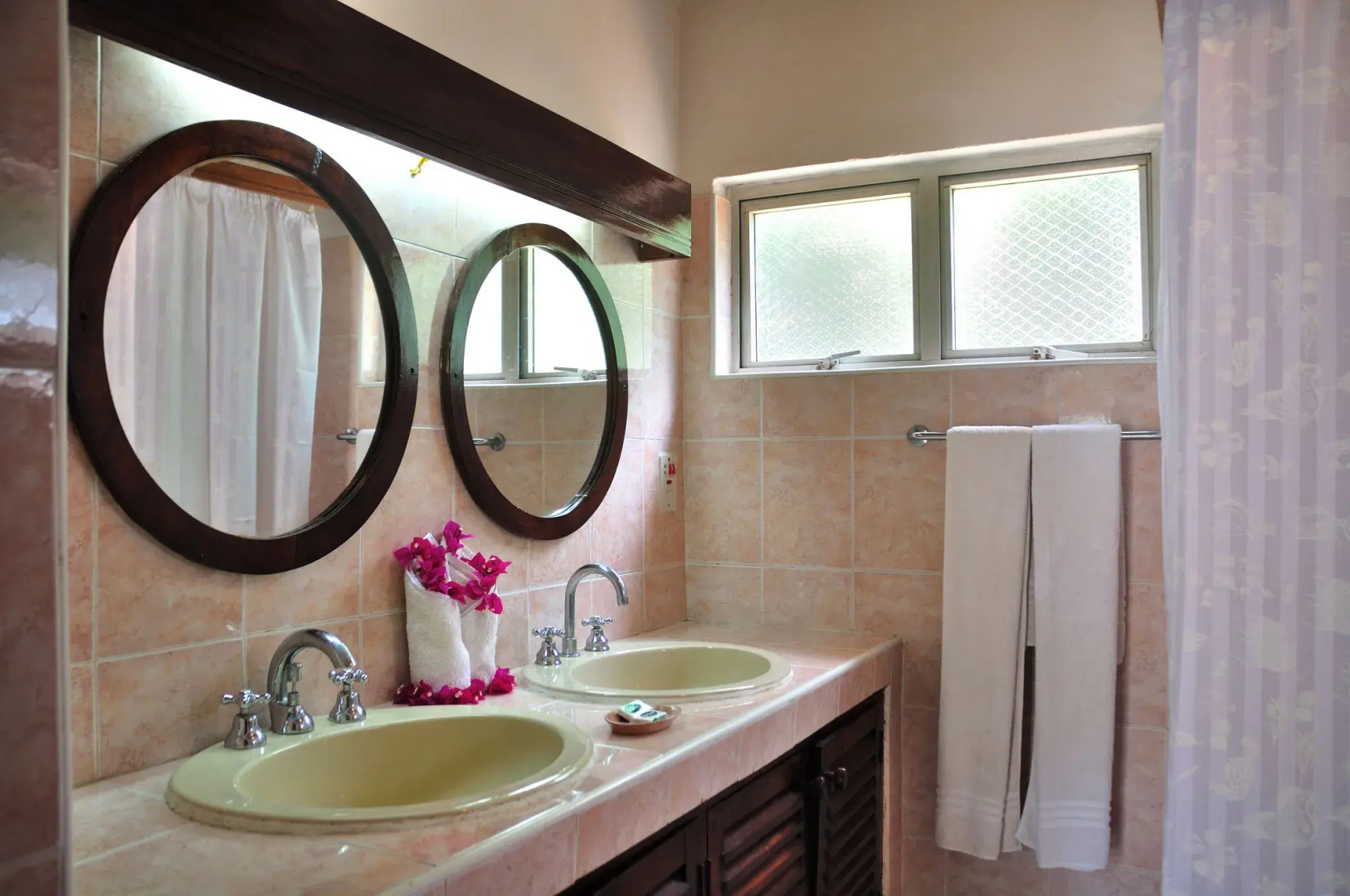 Barracuda Inn Resort