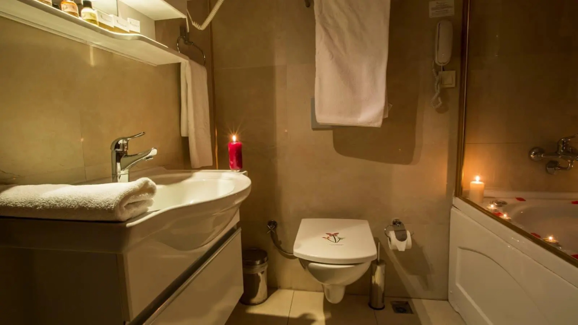 Sarot Thermal Palace Tatil Koyu (Halal Hotel)