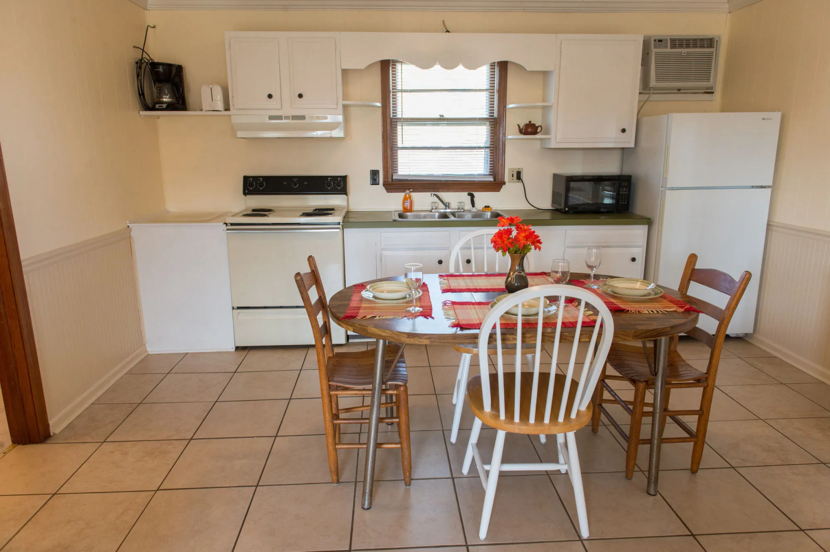 Oceanside Court by Kees Vacations