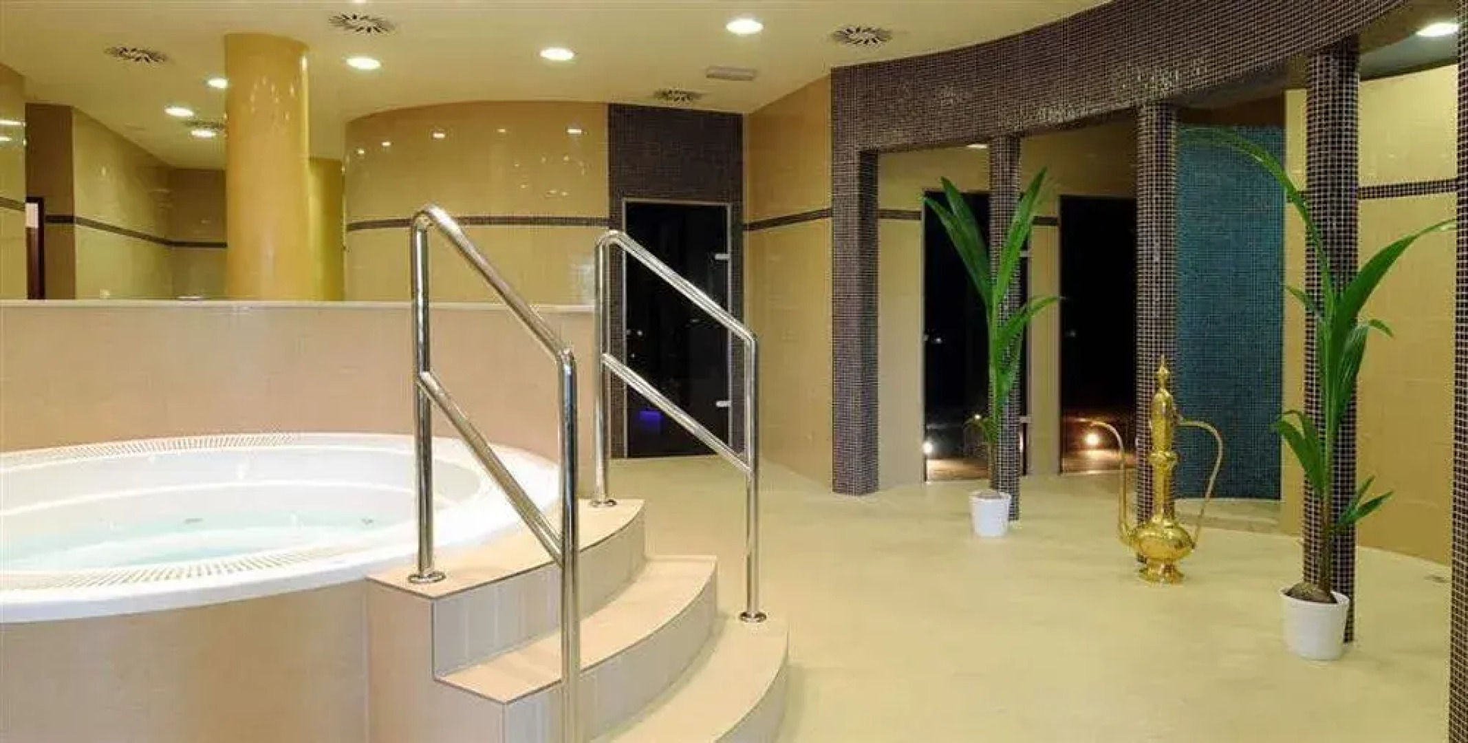 Spa Resort Tree of Life