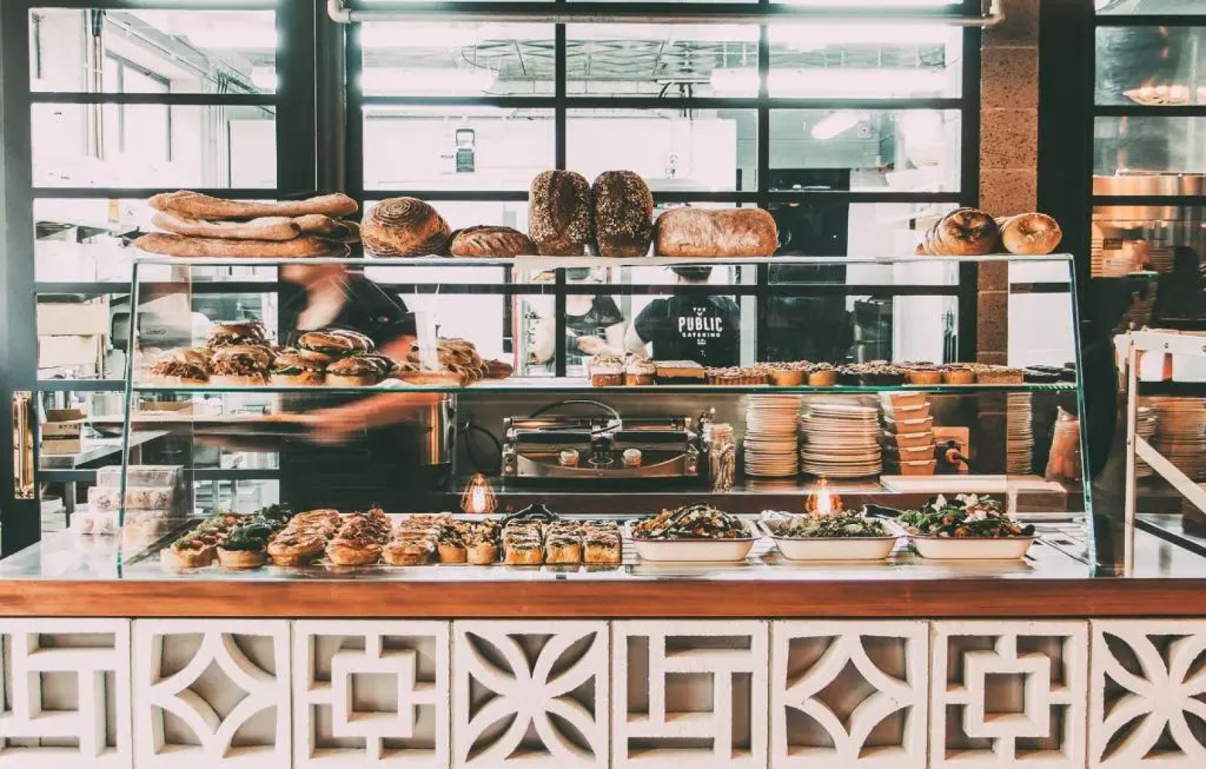 West End Precinct 2 Bedroom Apartment close to walkway and ocean