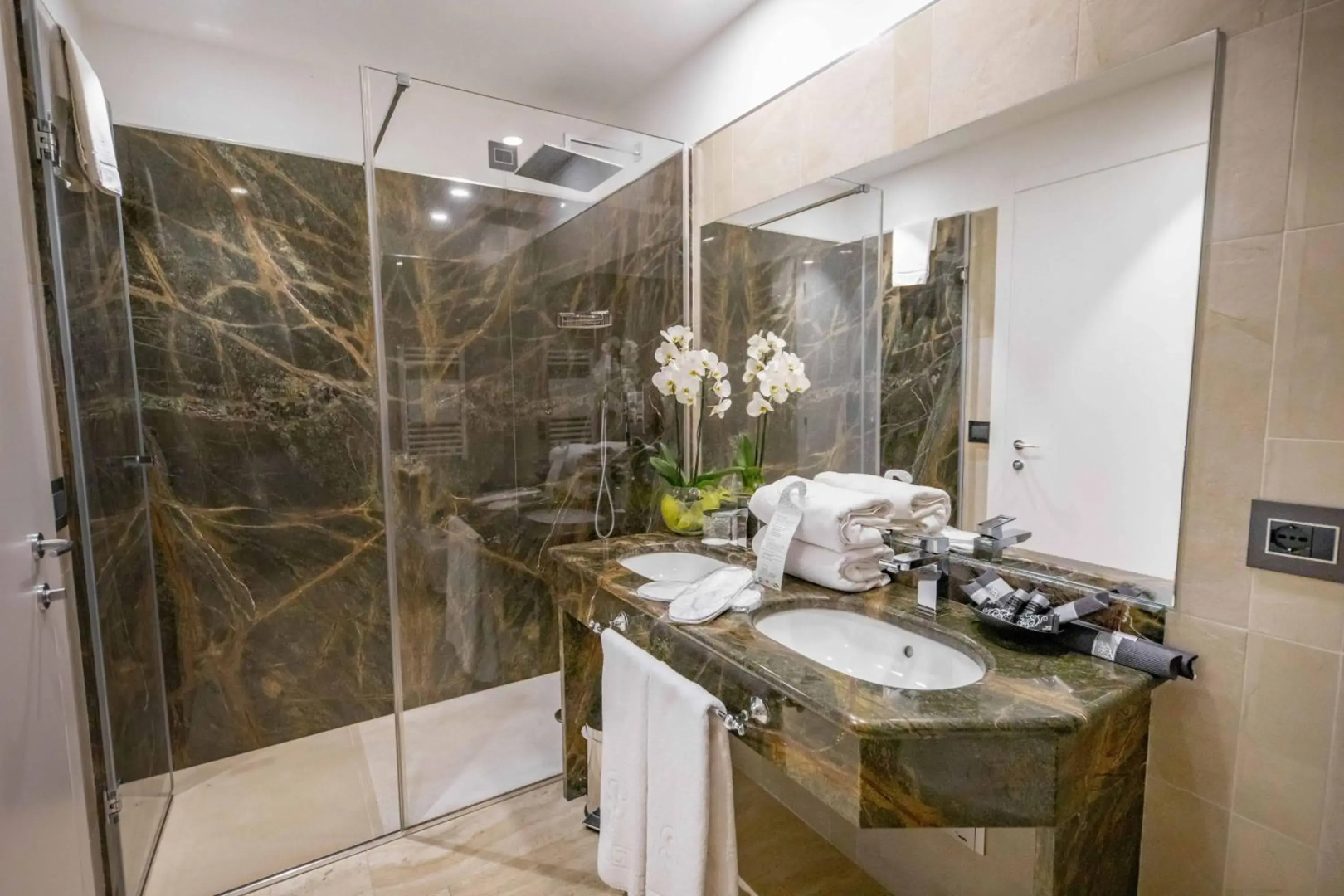 Victoria Palace Cefalu