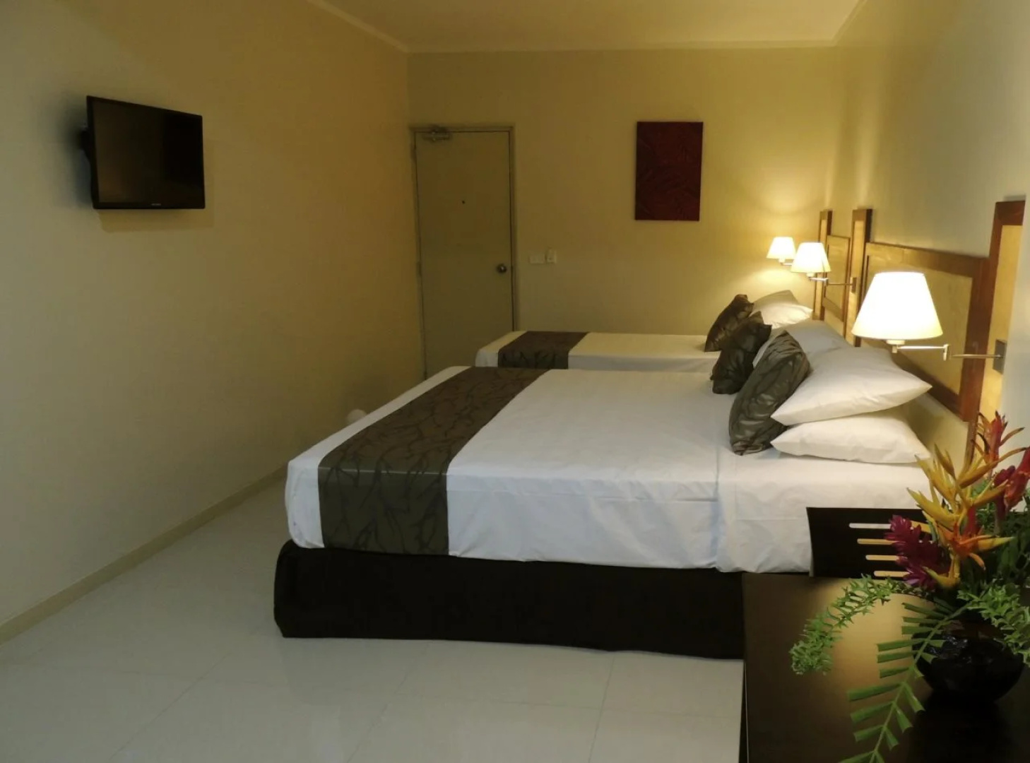 Victoria Palms Hotel