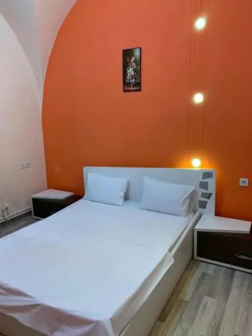 Nizami street floor 1