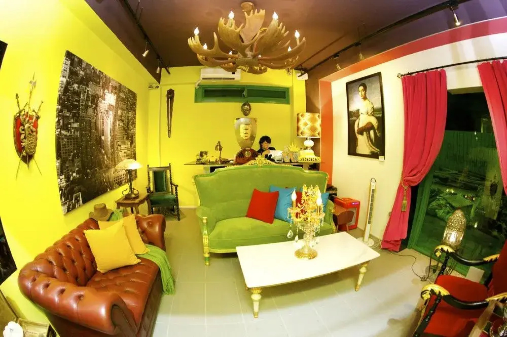 1967 City Central Hotel