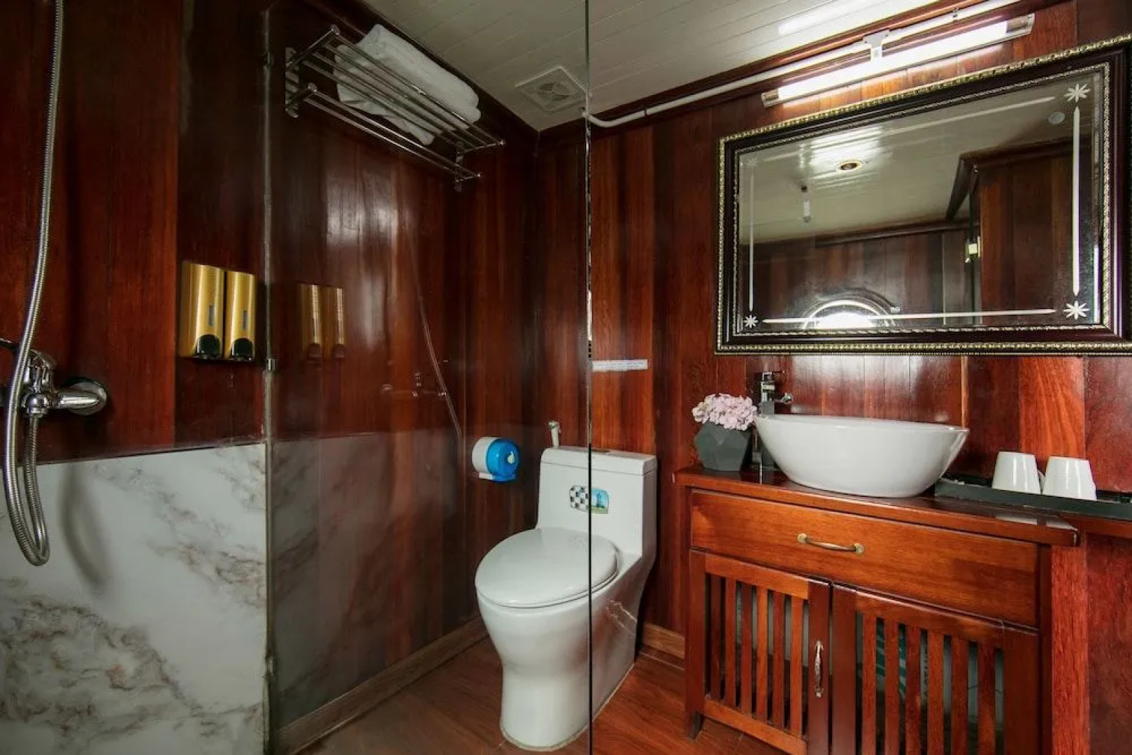 Halong Fantasea Cruise