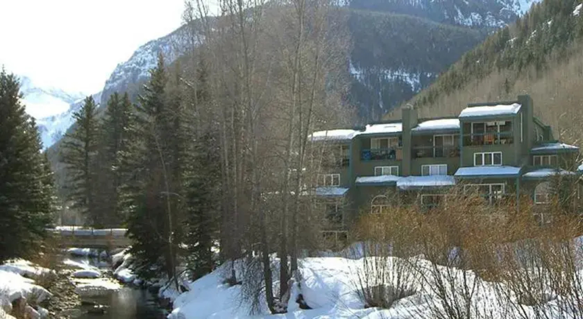 RedAwning Riverside Condos #C202