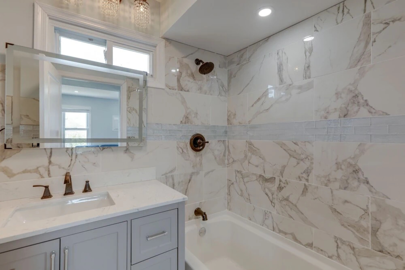 Sunny Seaside Heights Retreat: Walkable Location!