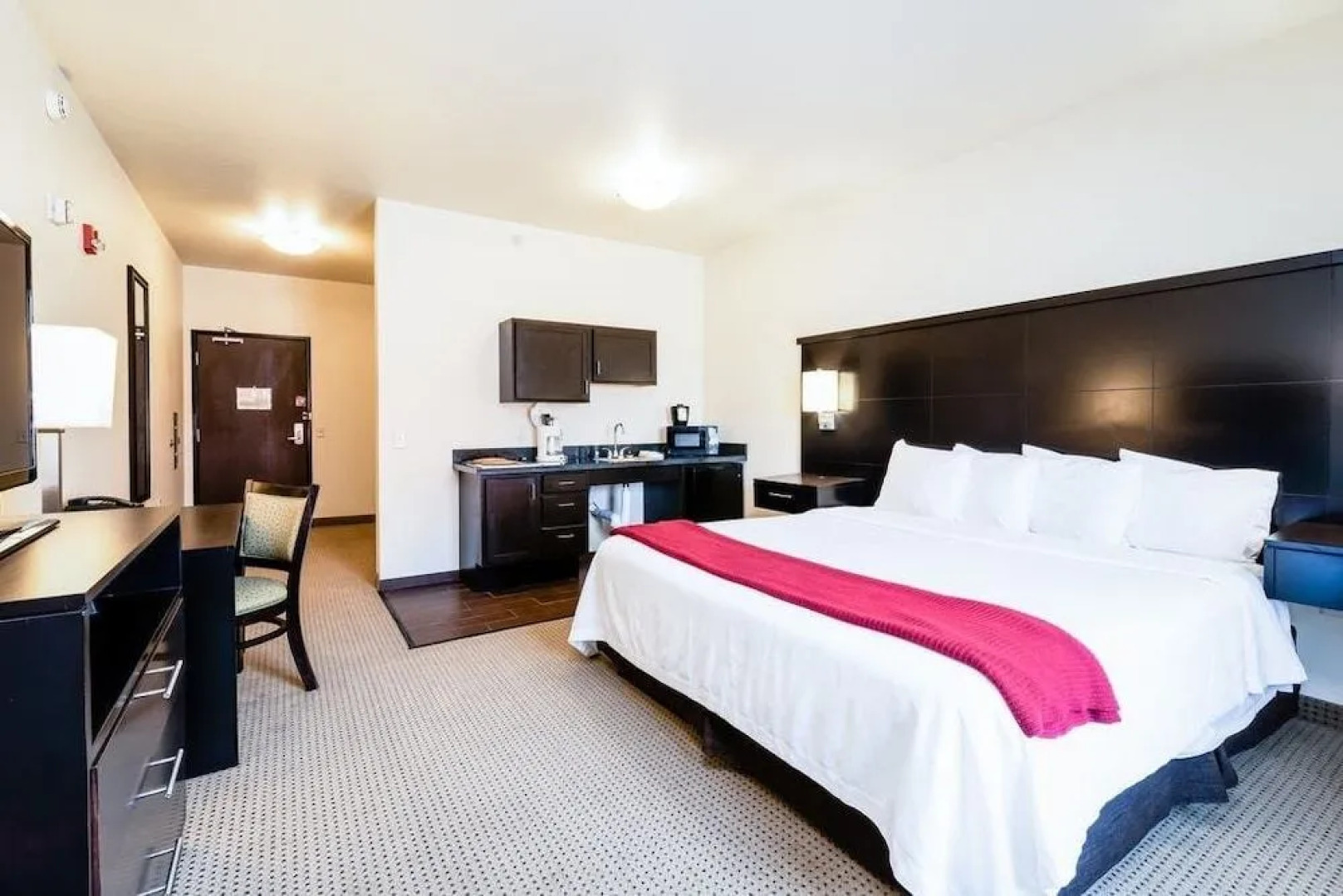 Black Gold Suites Stanley