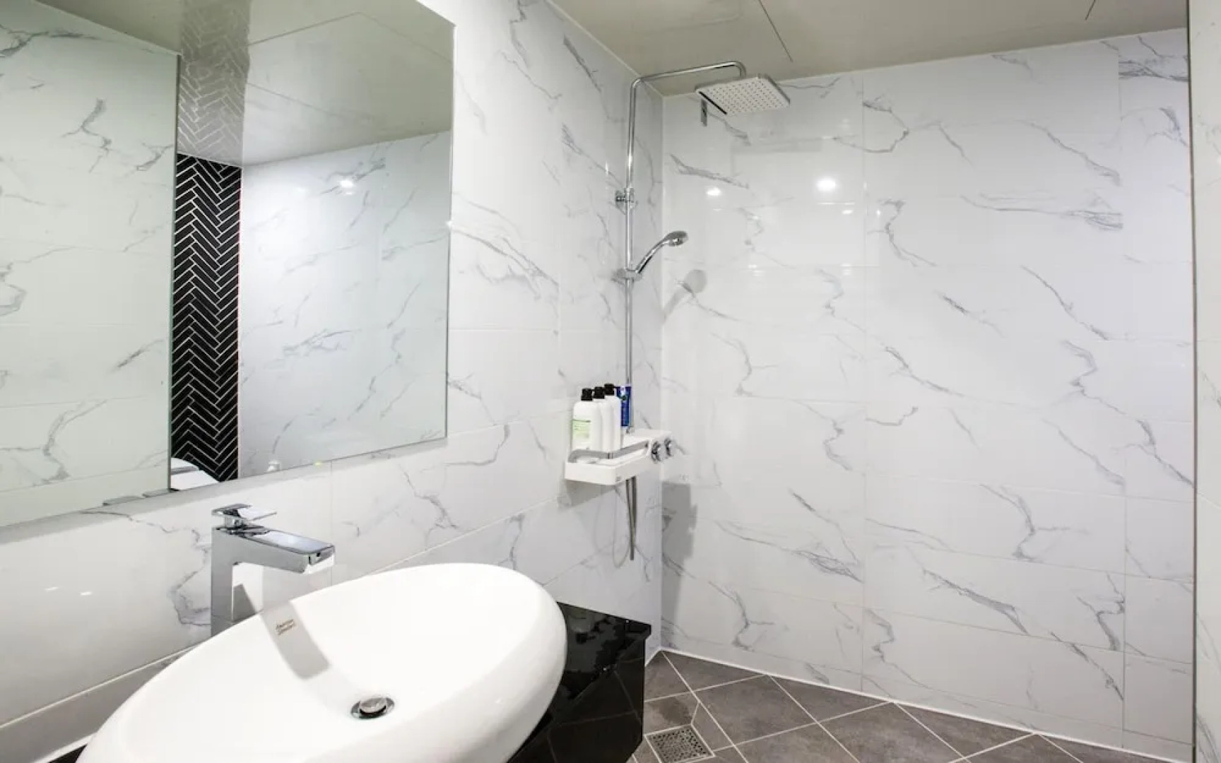 Design Hotel 2ne1 Jukdo Market Pohang