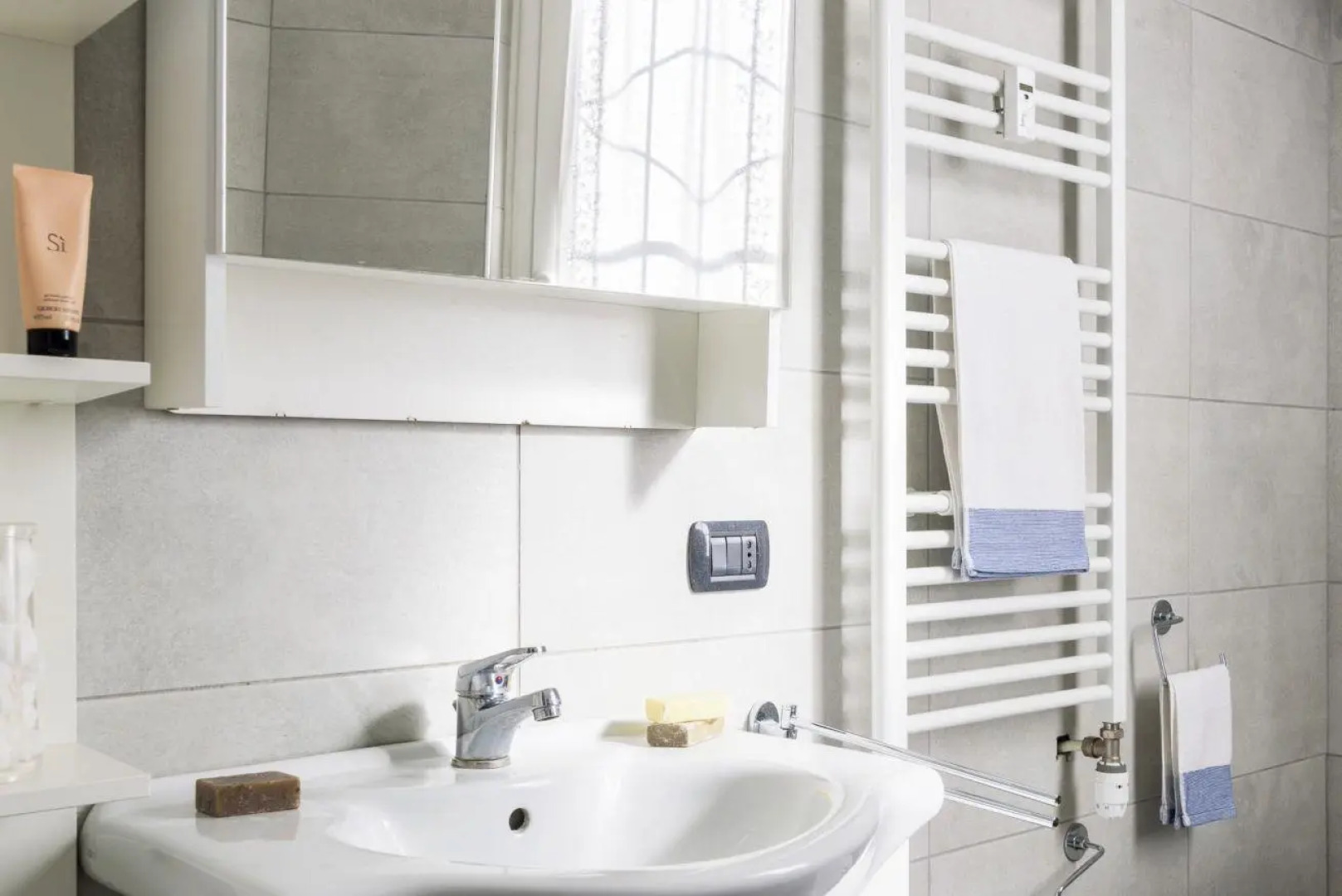 Pascoli Apartment - Wifi - A.C.