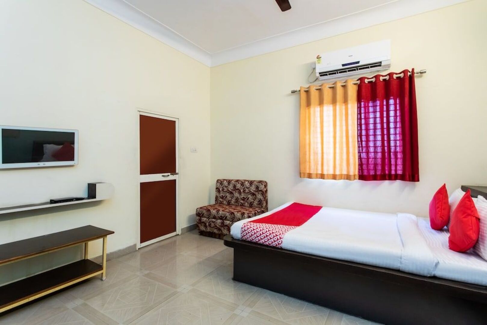 OYO 23361 Hotel Kanakshree