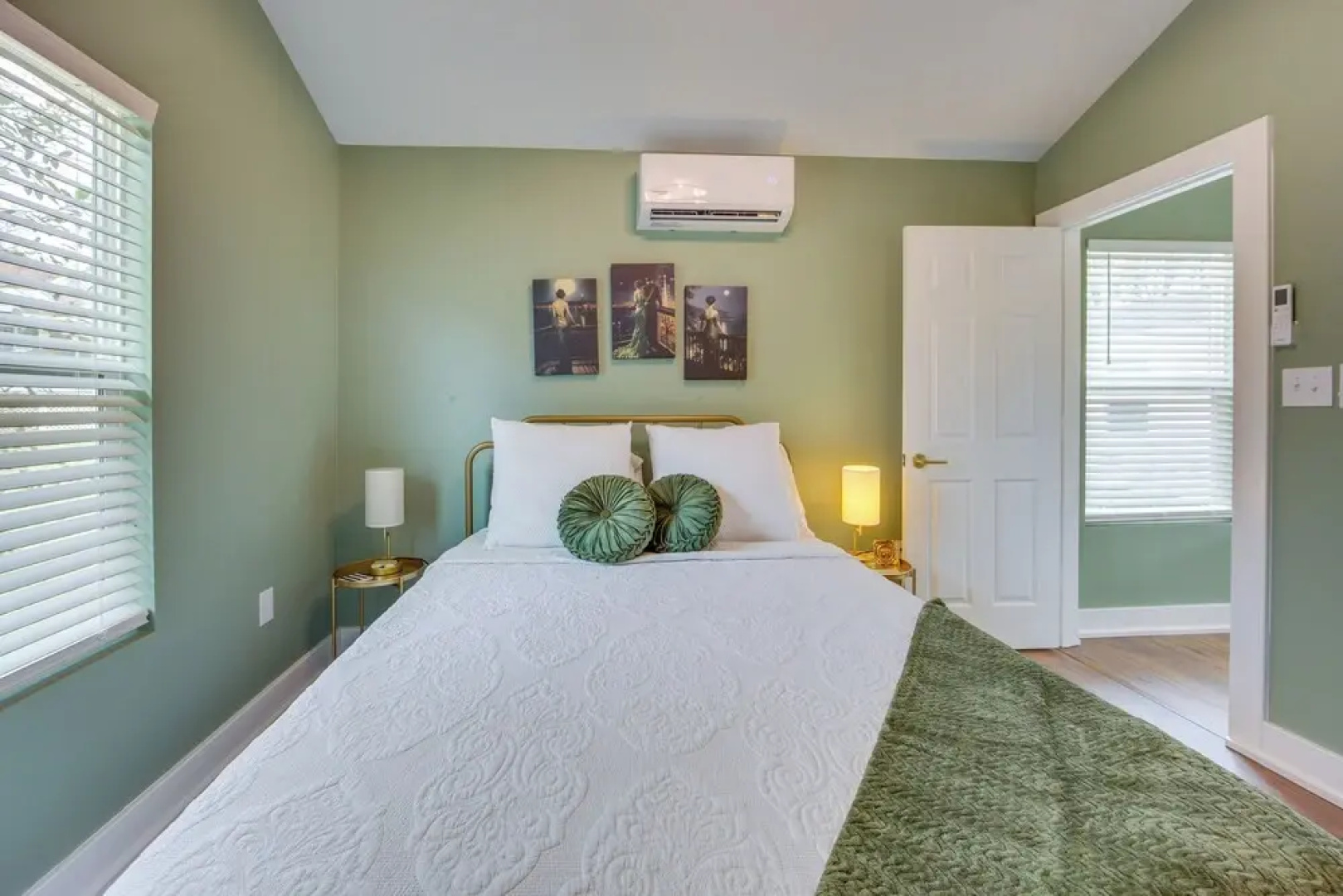 Walk to Museums: Art Deco Cottage in Jefferson