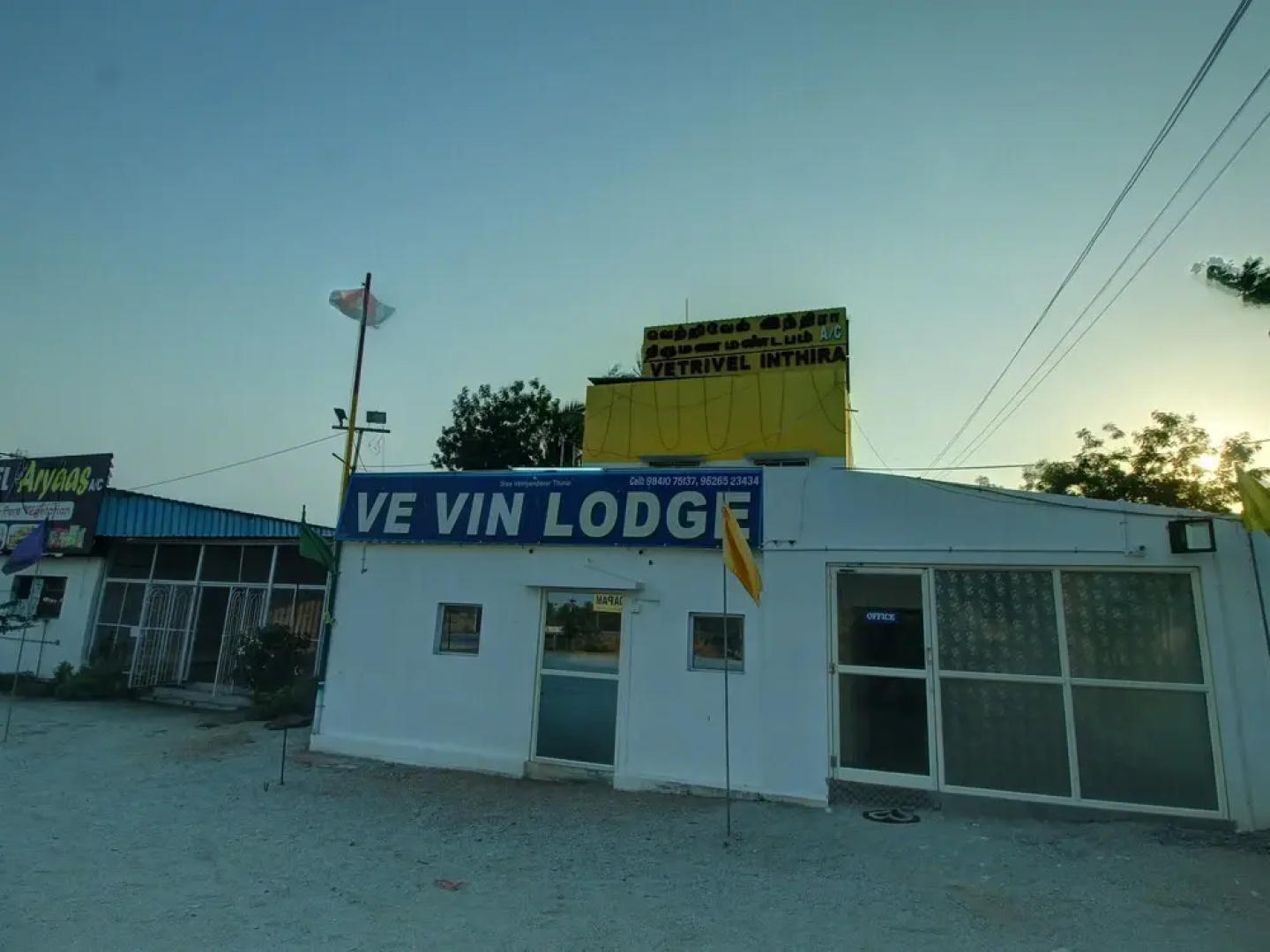 OYO 37674 Ve Vin Lodge
