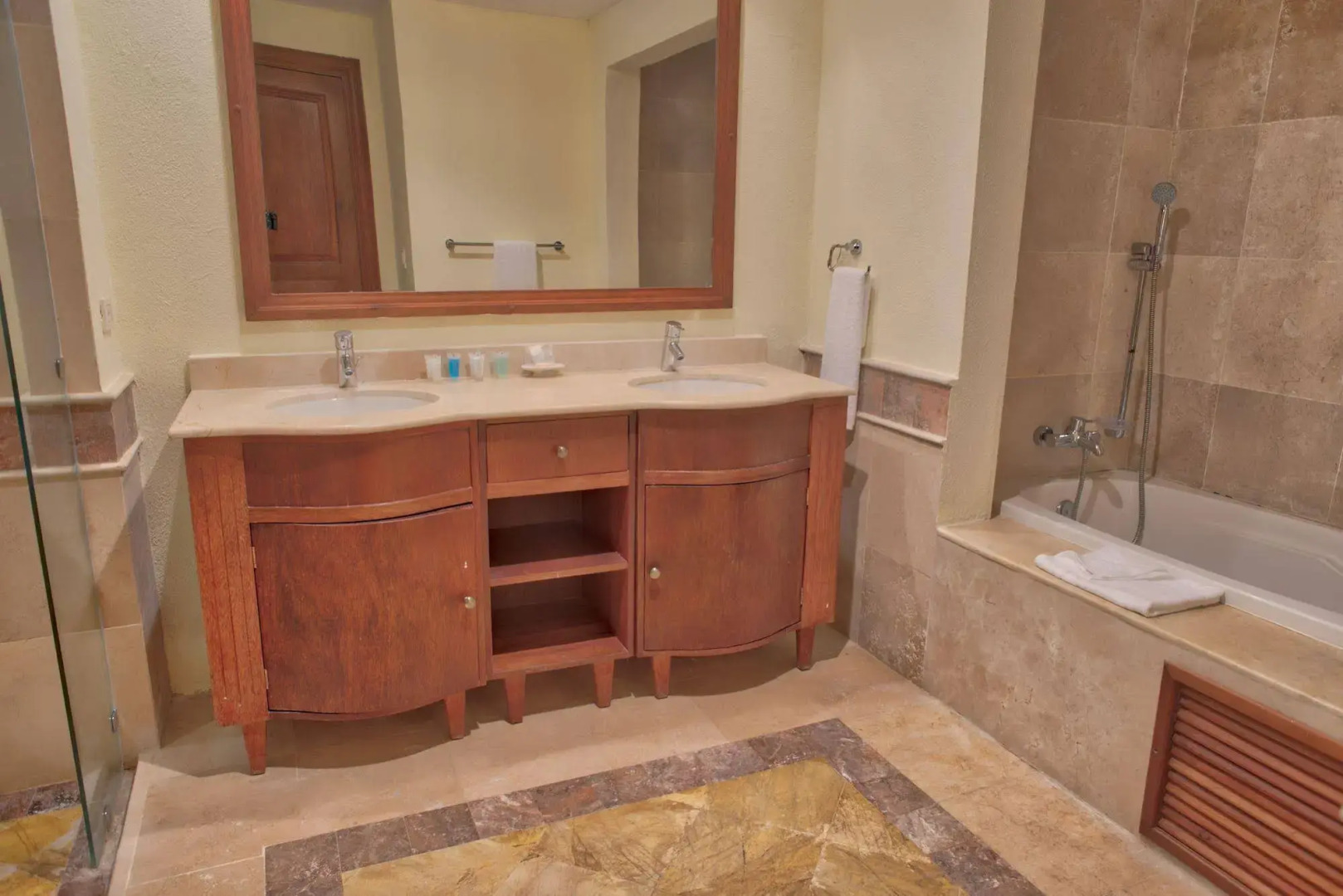 Xeliter Golden Bear Lodge, Cap Cana