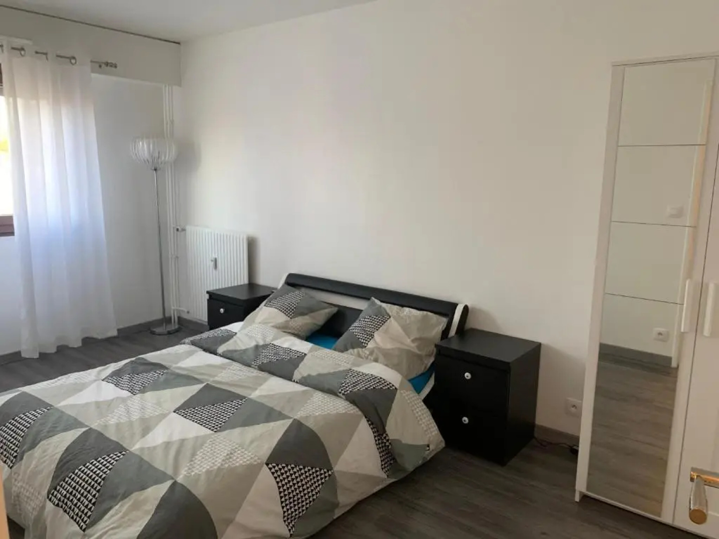 CHAMBRE a louer vue sur seine