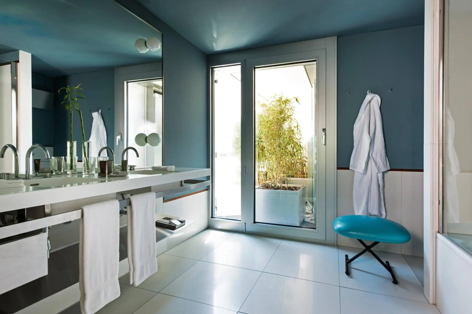 The Hotel Luzern, Autograph Collection