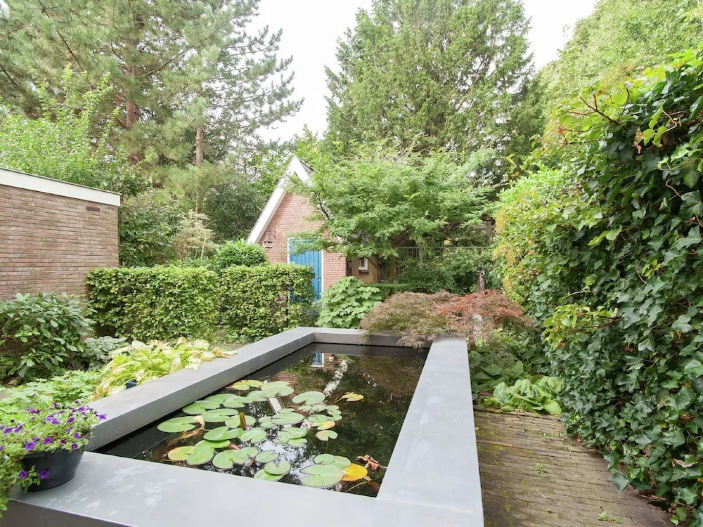 Comfortable Holiday Home in Overveen With a Terrace