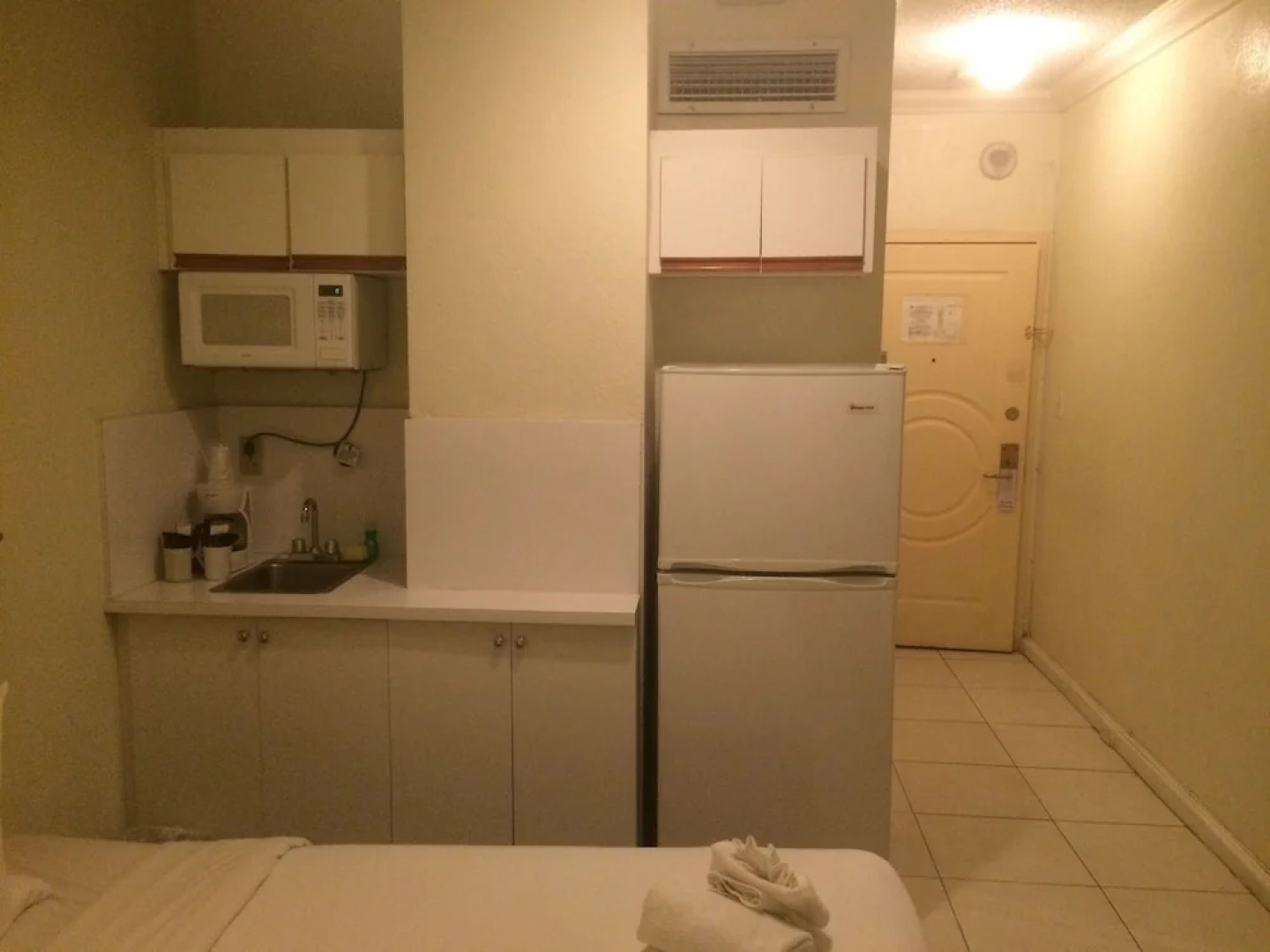 Hollywood Beach Resort- Petite Studio