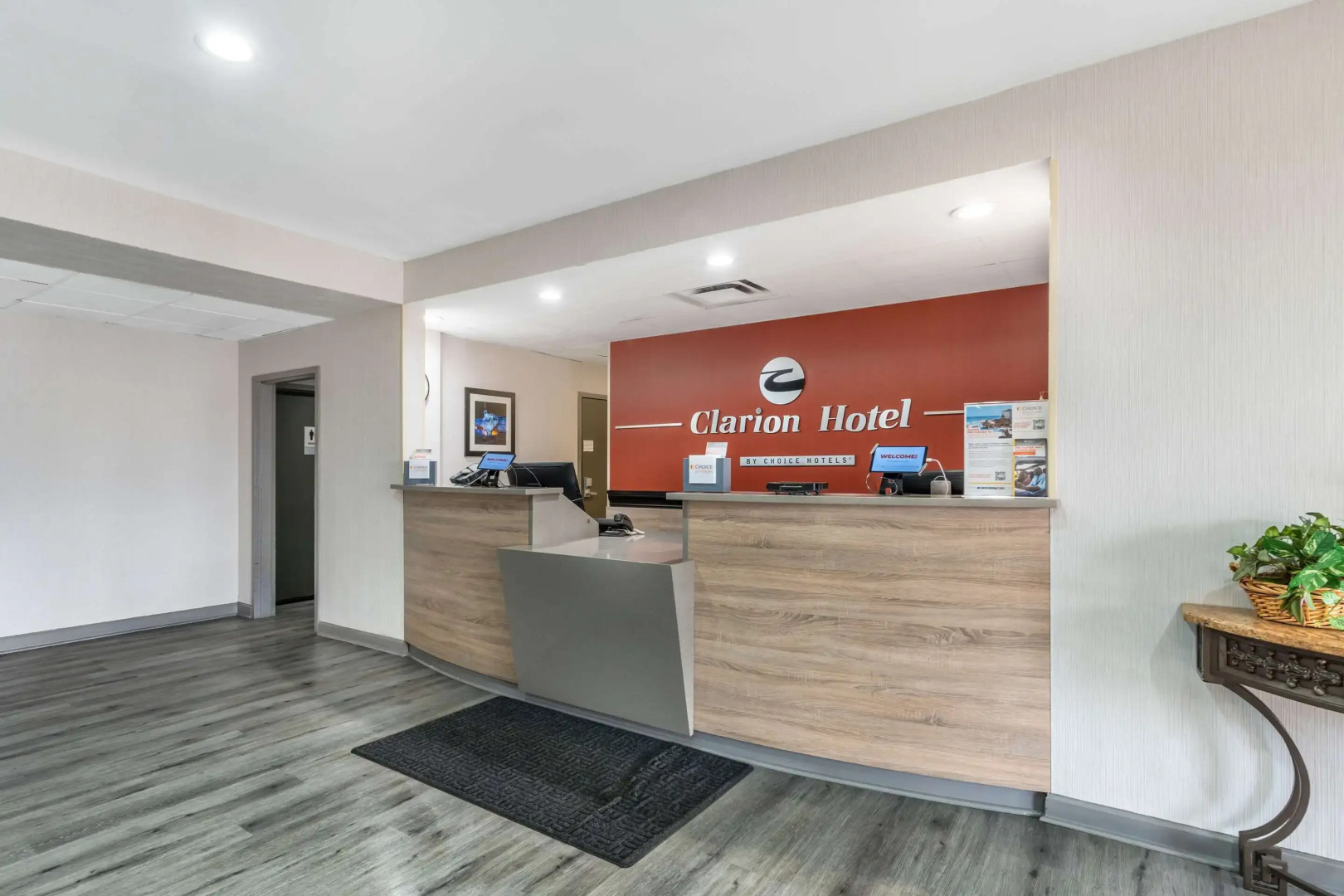 Clarion Inn near Lookout Mountain