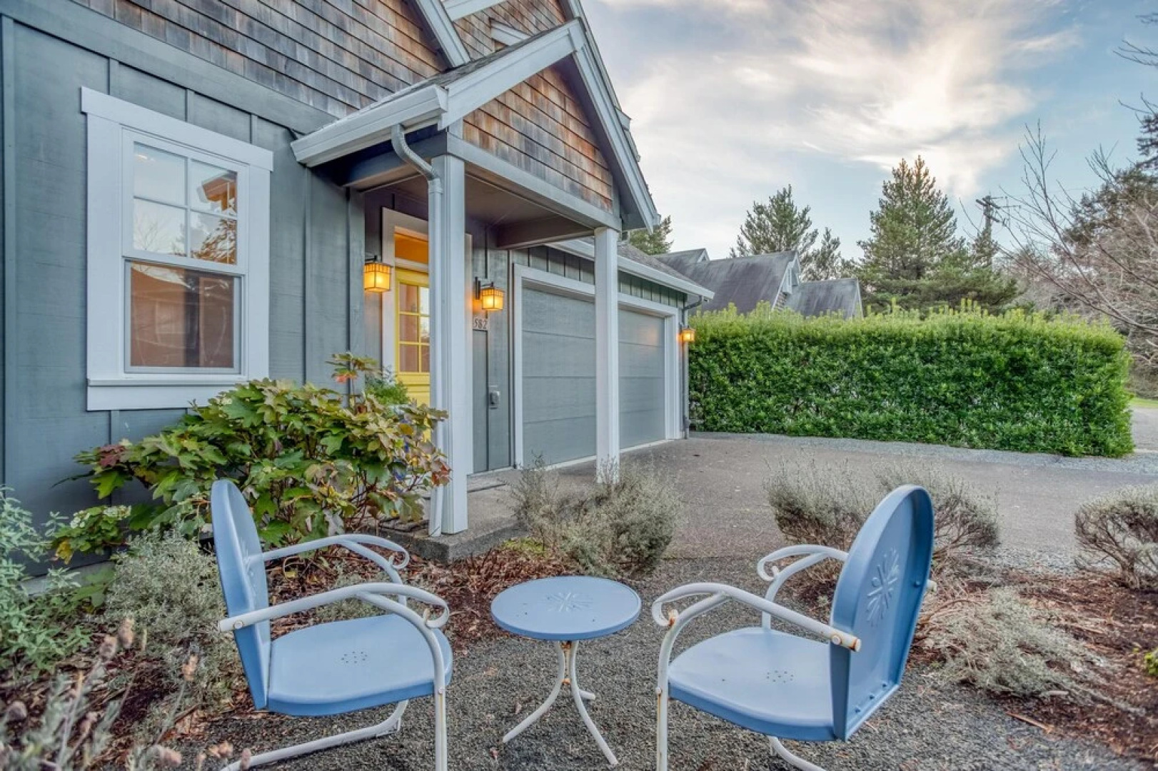 Short Walks (MCA 983)