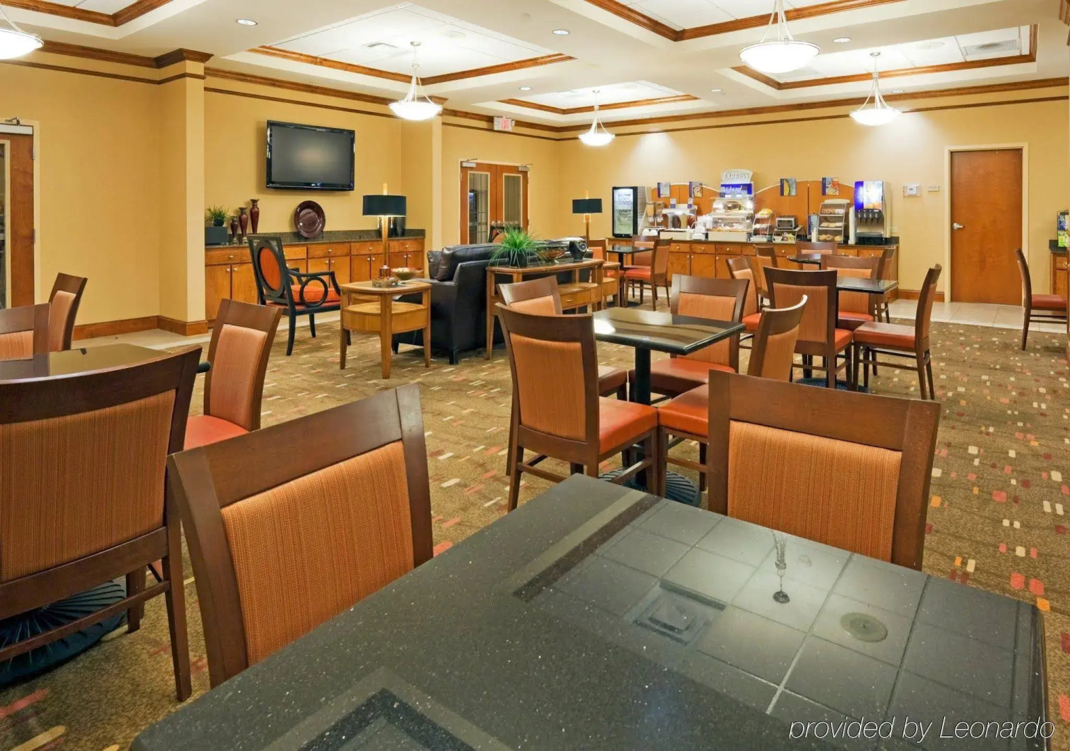 Holiday Inn Express Hotel & Suites Phenix City - Columbus by IHG