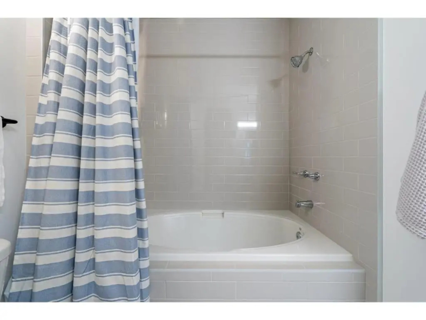 Chardonnay Chalet I Fireplace I Mountain View I TV