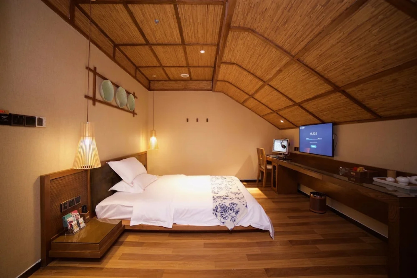 Crystal Palace Hotel New Factory Branch