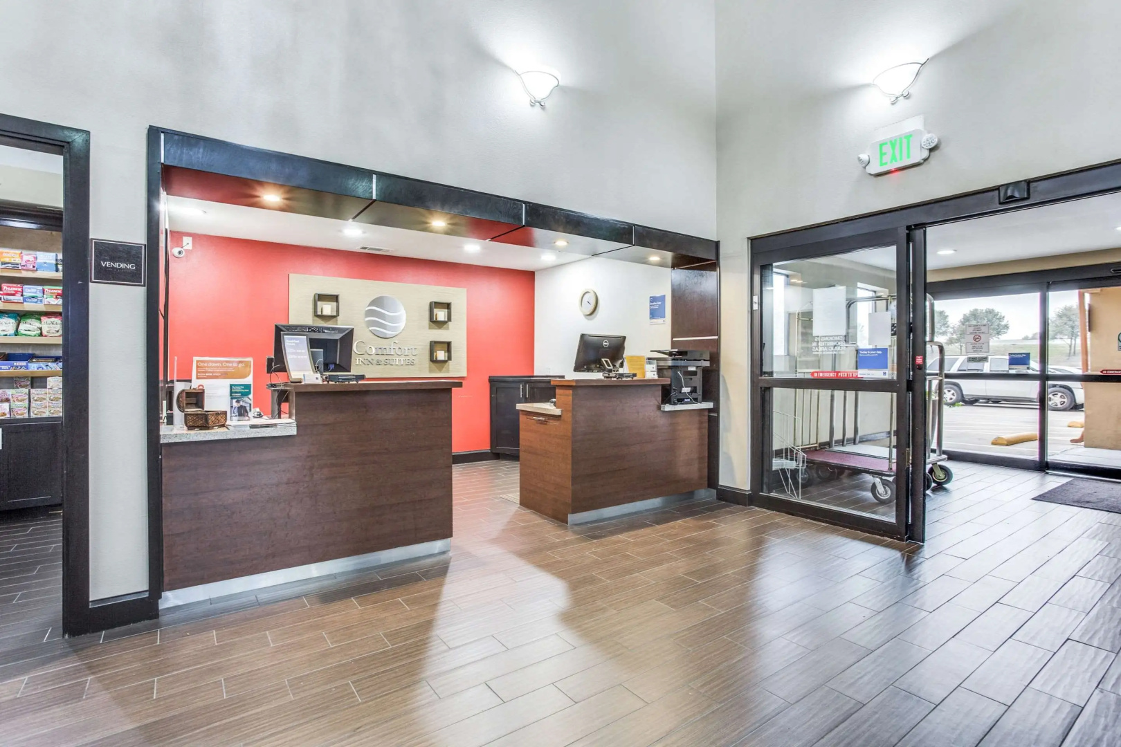 Comfort Inn & Suites Love Field - Dallas Market Center