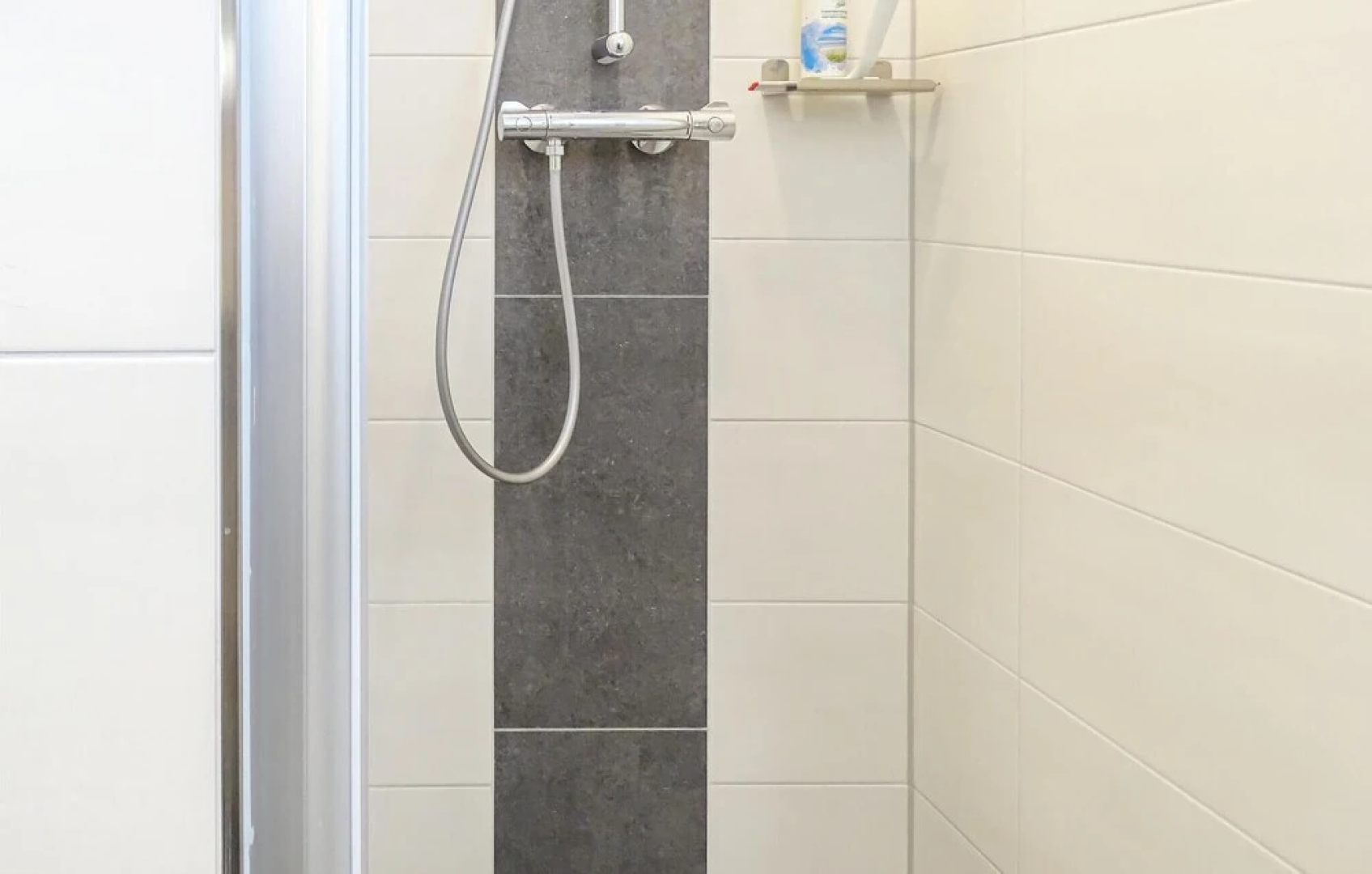 Nice Home in Groß Schwansee With 3 Bedrooms and Wifi