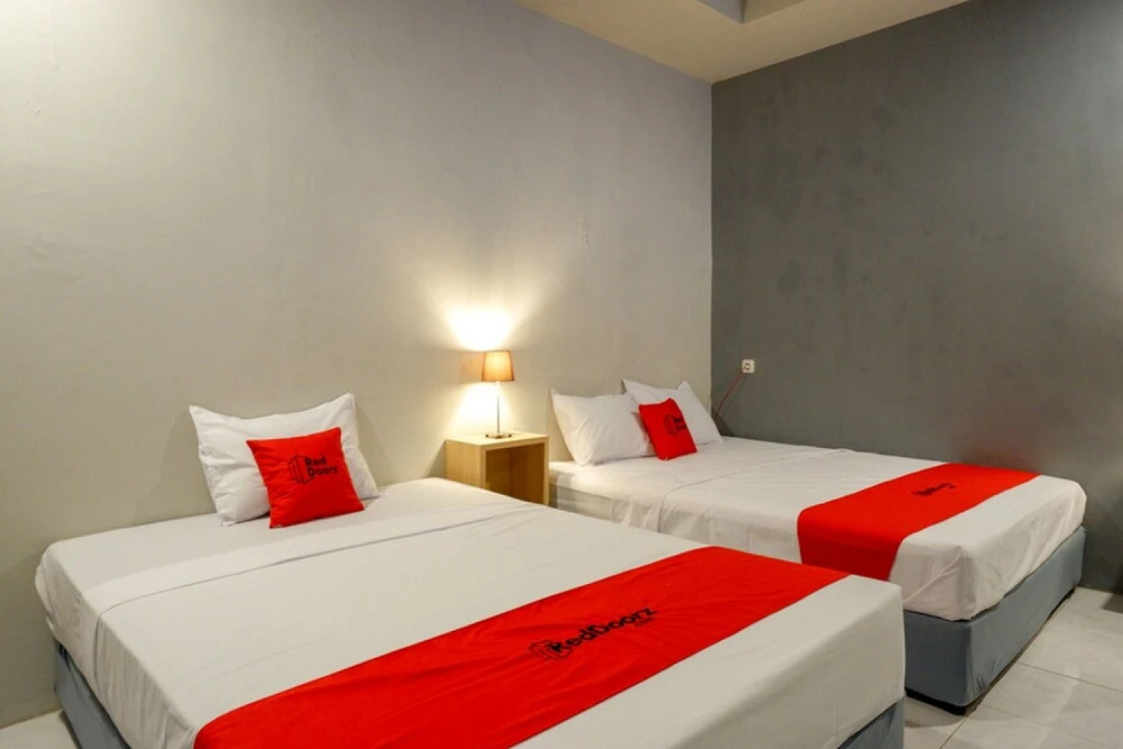 Hugo Suties by RedDoorz