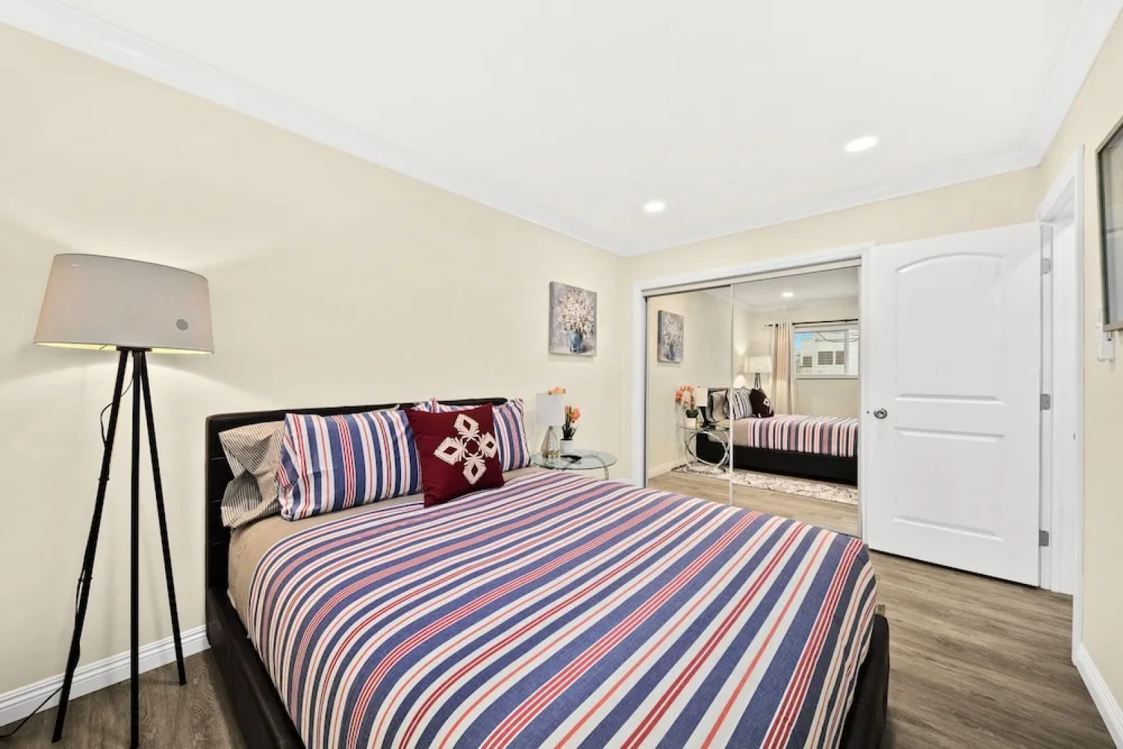 Vibrant&Refreshing 12 min to Downtown LA