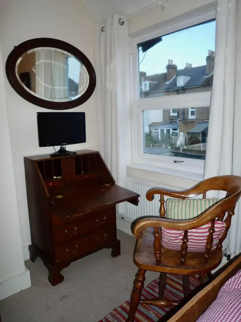 Quaint Cottage Broadstairs.