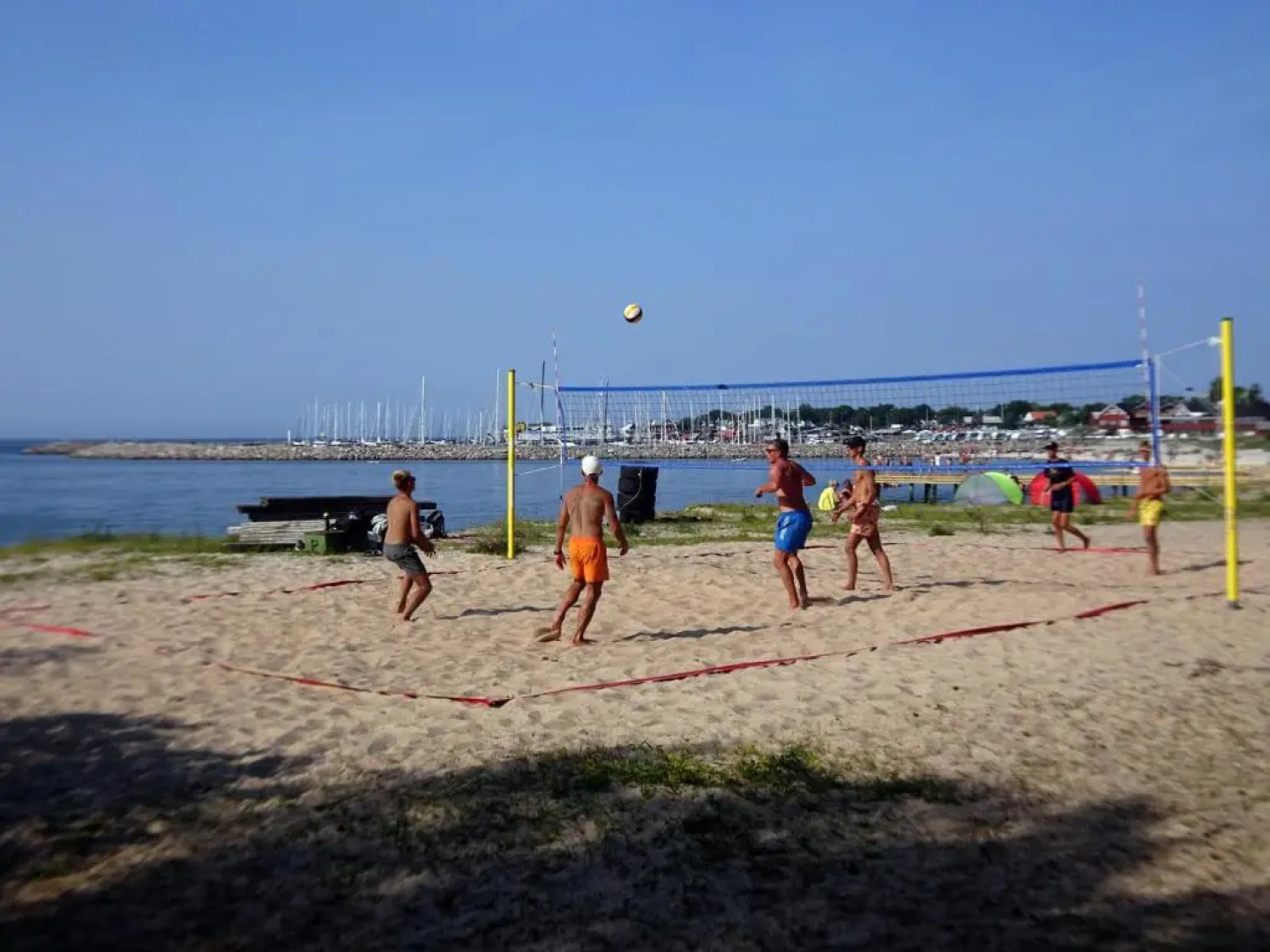 Stuga m havsutsikt & 50m till strand