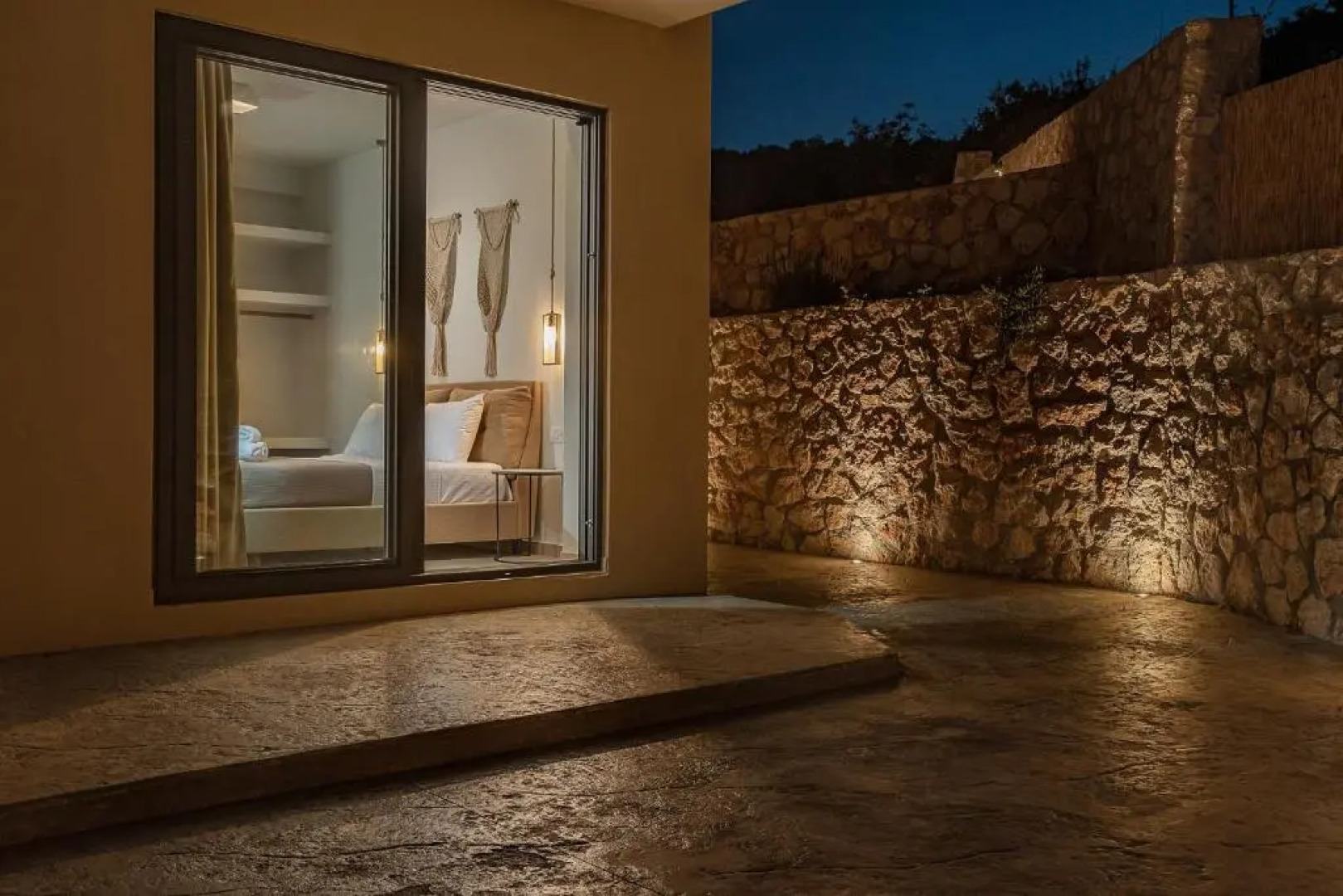 SUOLO di GIOIA Villa with magnificent sea view and infinity pool 18*4m