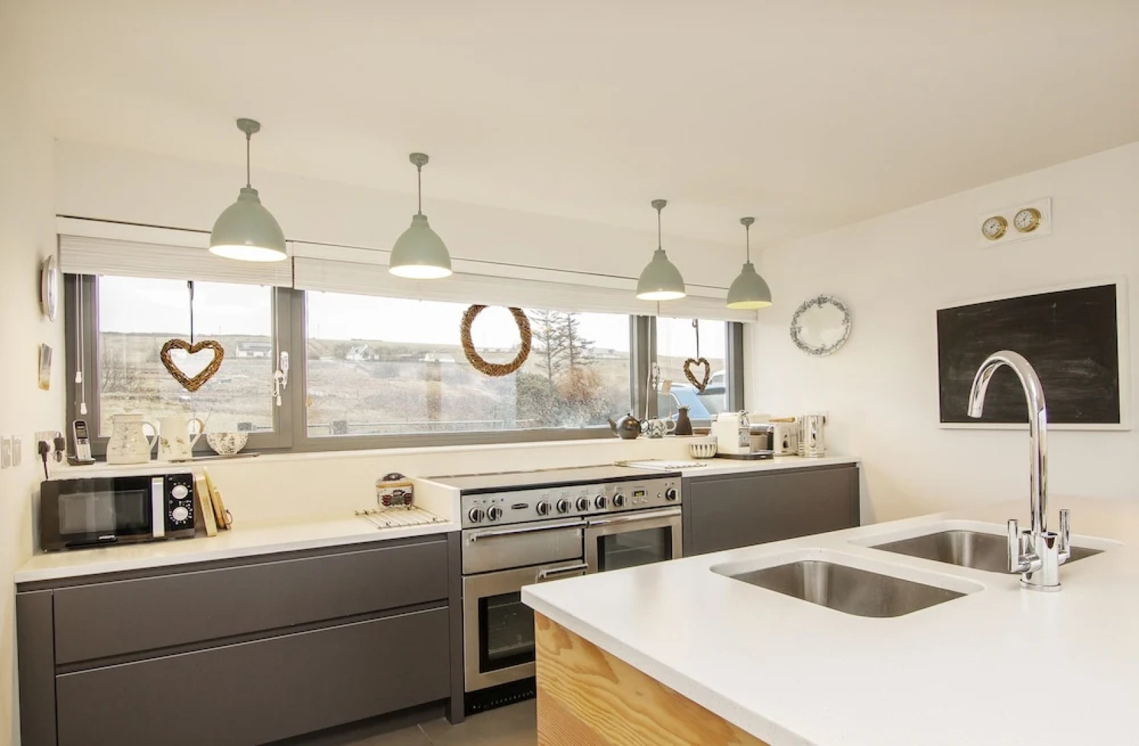 Solas, Ormiscaig, Luxury Coastal Retreat