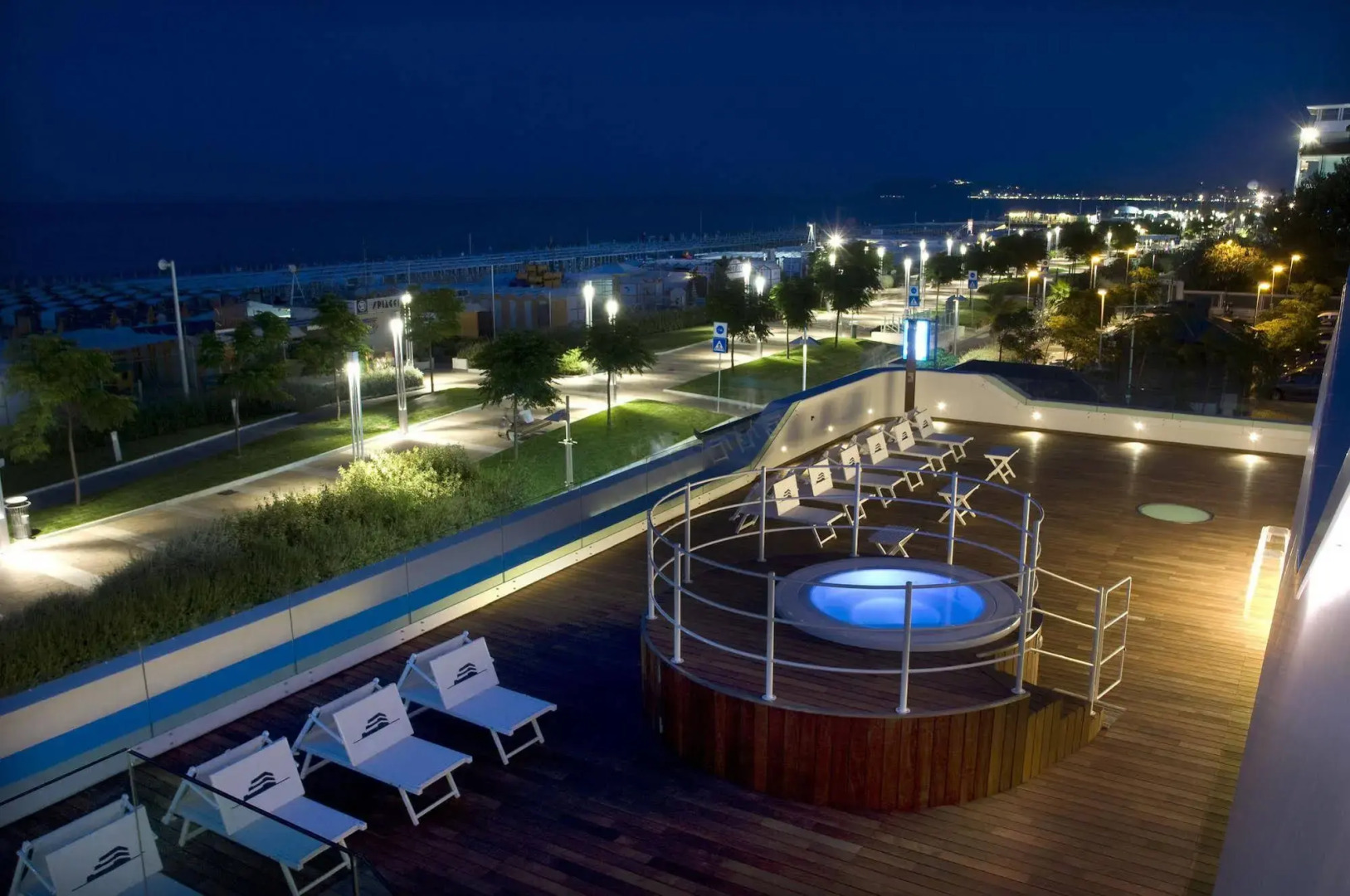 Trampolines Suite Hotel