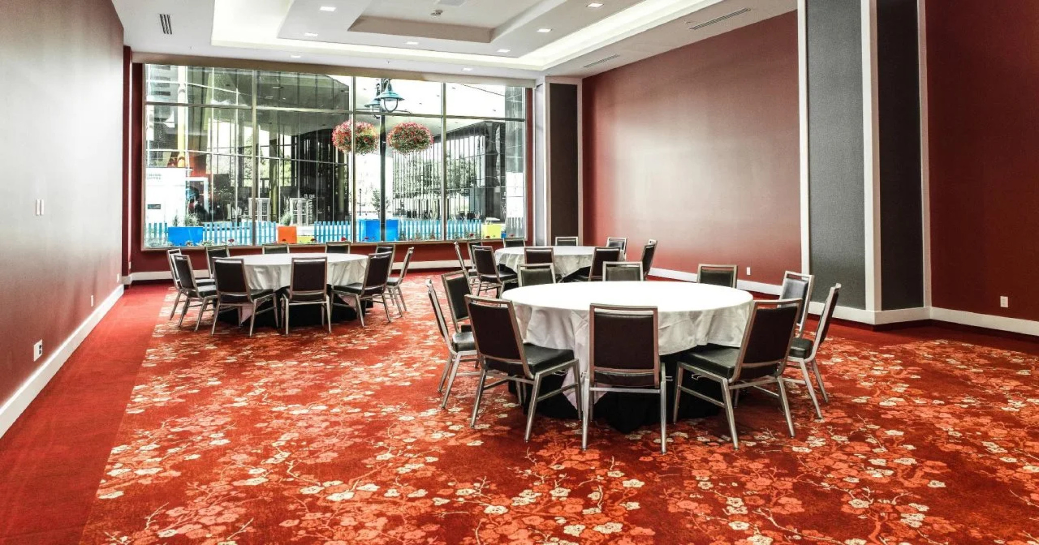 The Davenport Grand, Autograph Collection