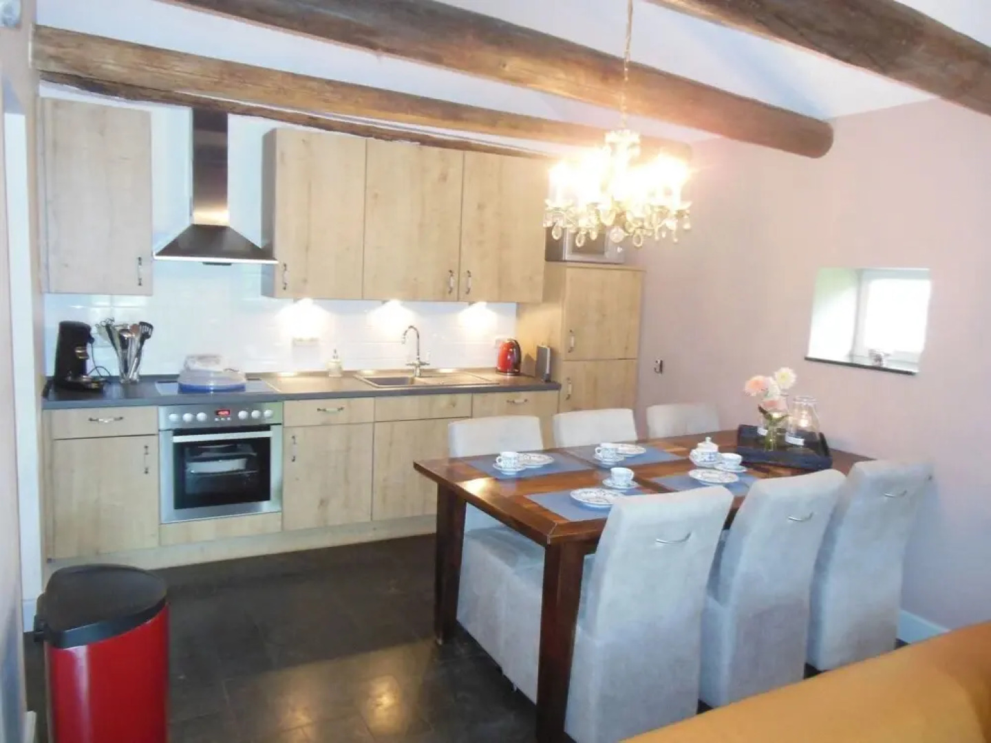 Cosy holiday homes in Slenaken, South Limburg with views on the Gulp valley.