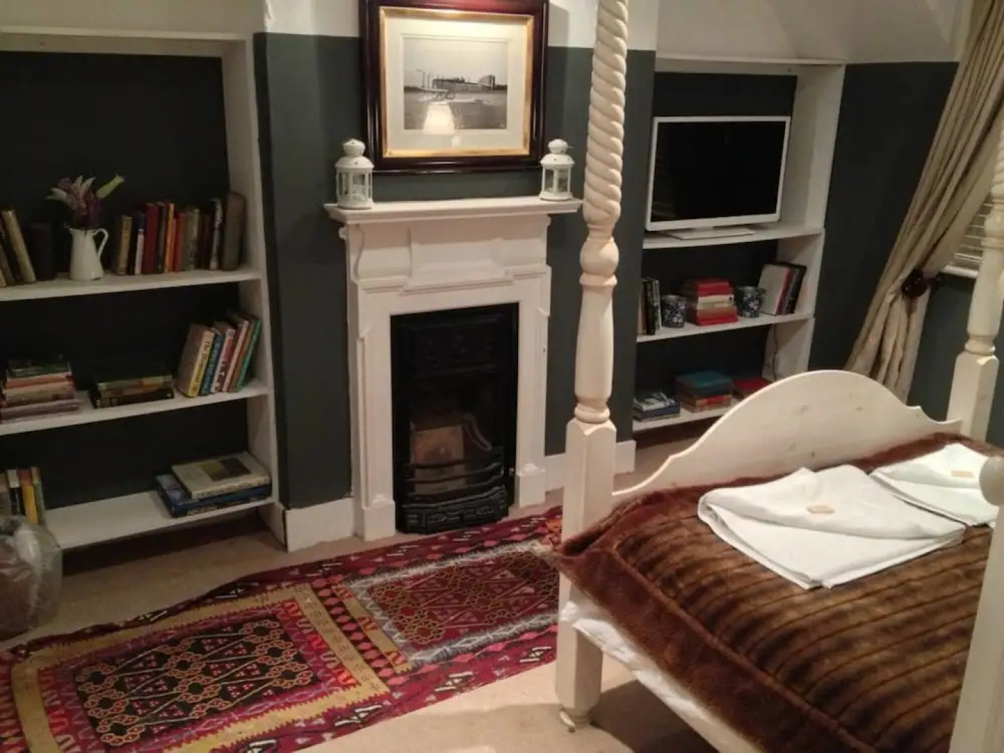 Beehive Cottage / 2-bed Home on Osea Island, Essex