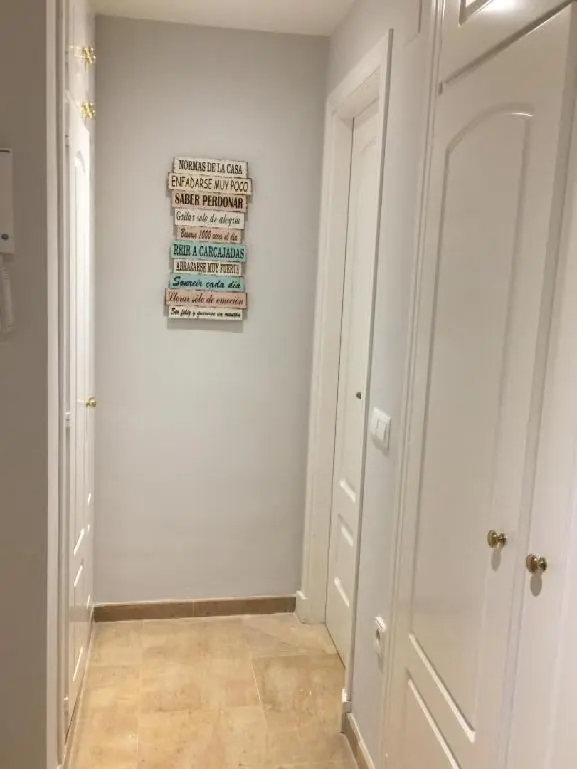 Personal y coqueto en primerísima línea de playa, en la Costa del Sol. Puerto De La Duquesa