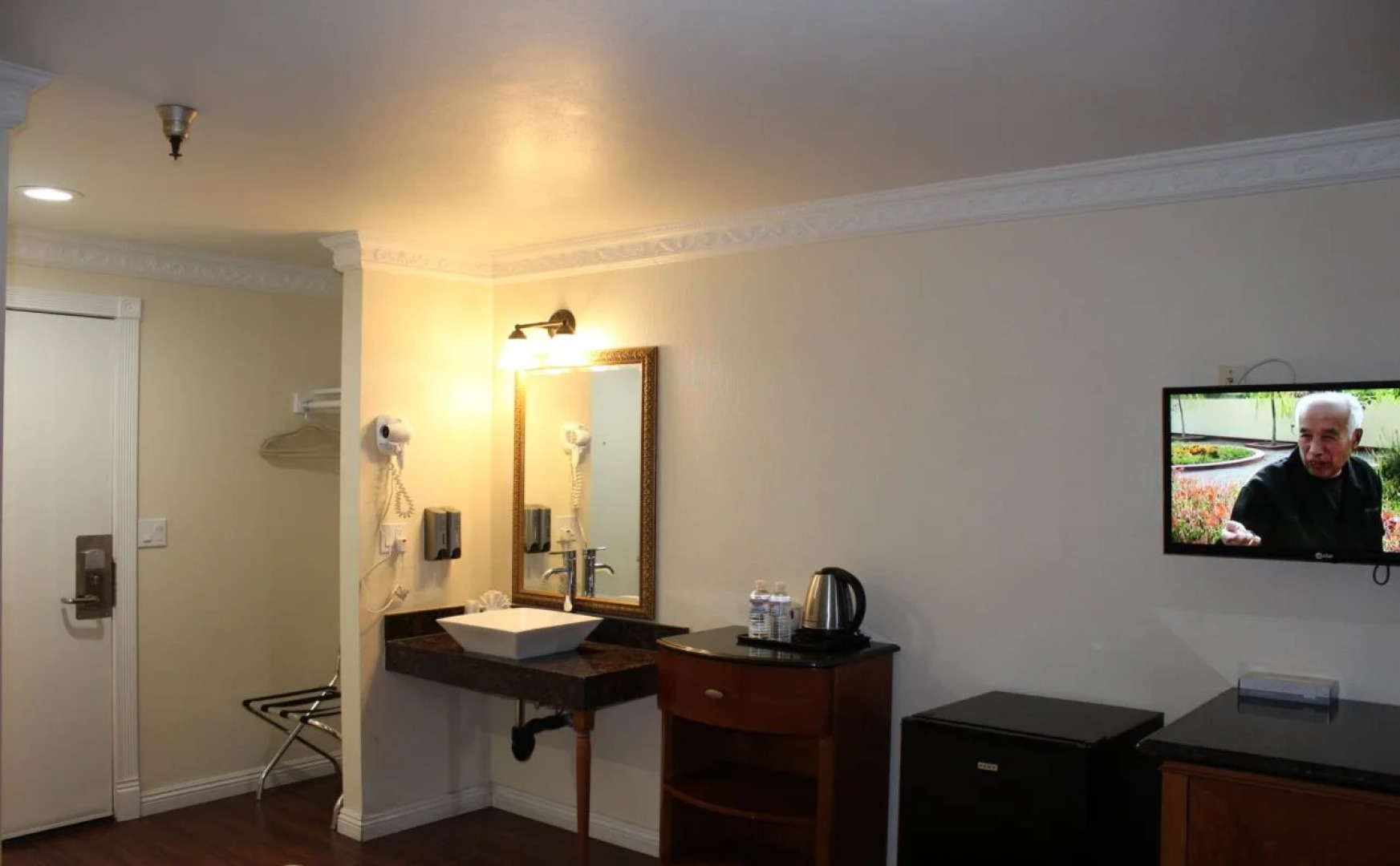 Garvey Inn Hotel - 小台北酒店, Monterey Park