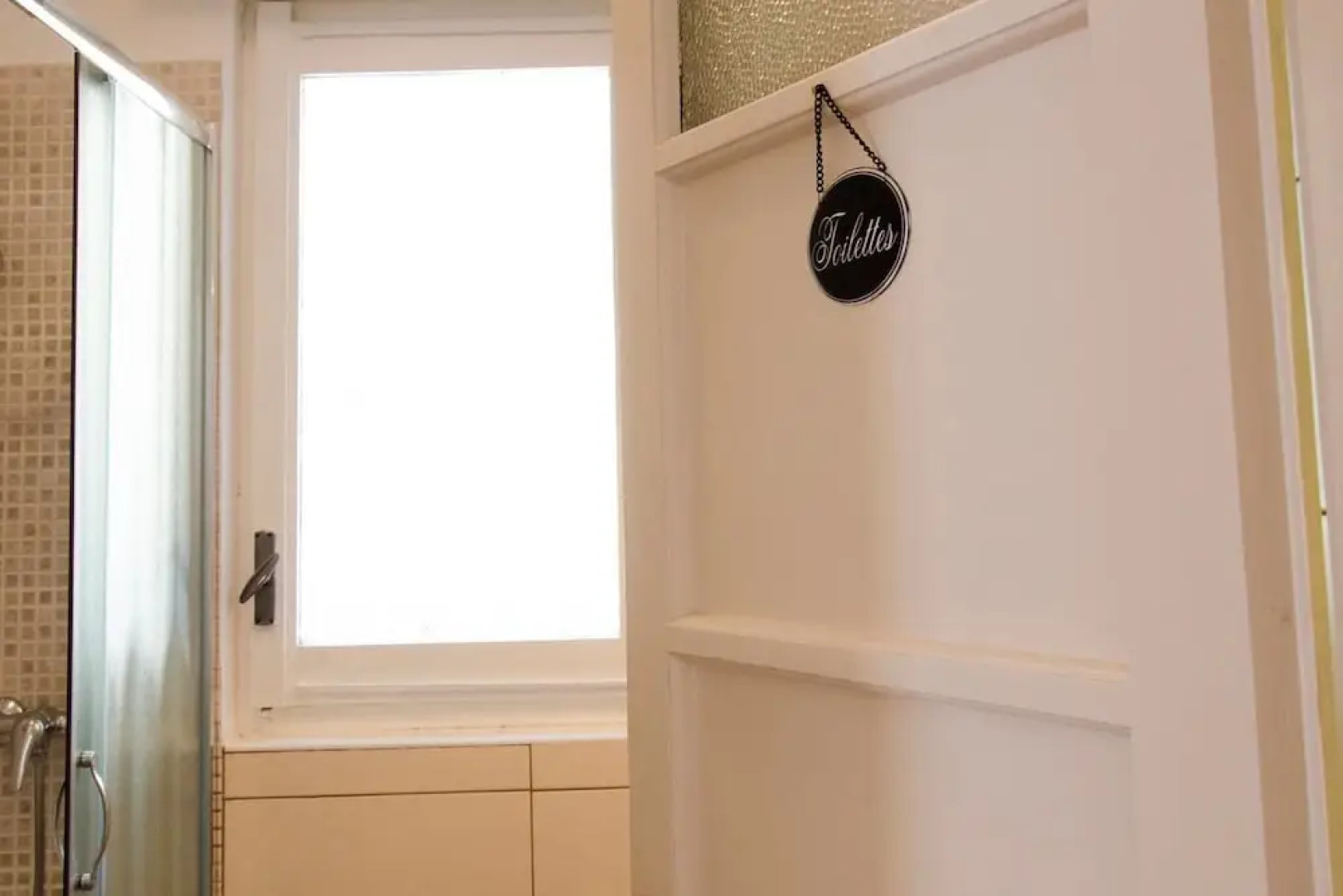 Altido House on the Lake Shore