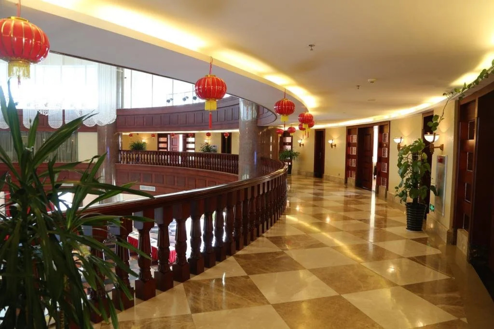 Qinghua Business Hotel