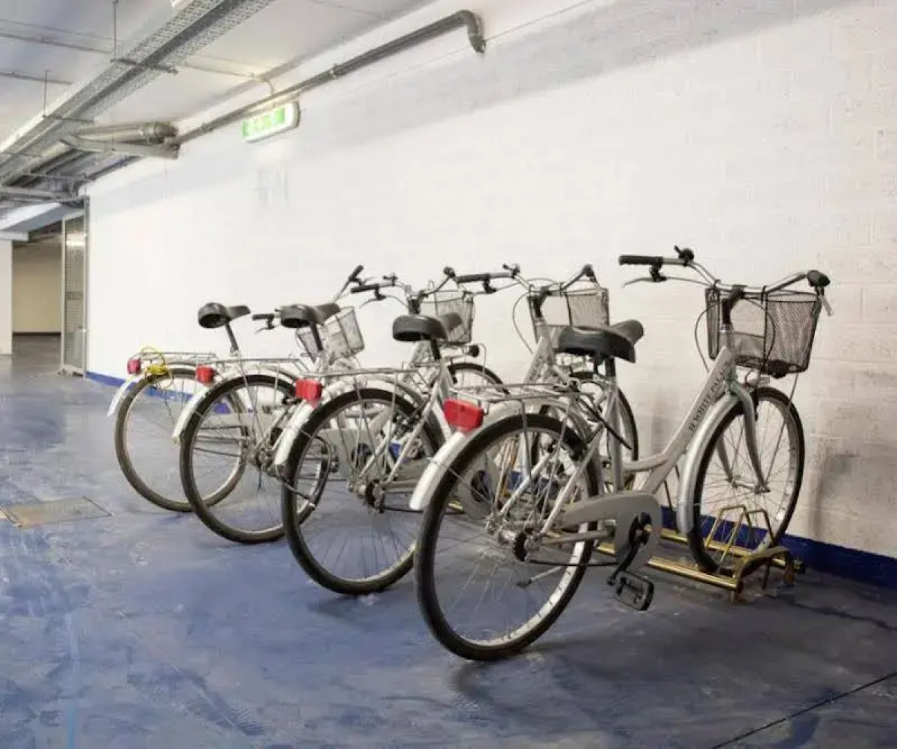 White Palace Hotel & Residence