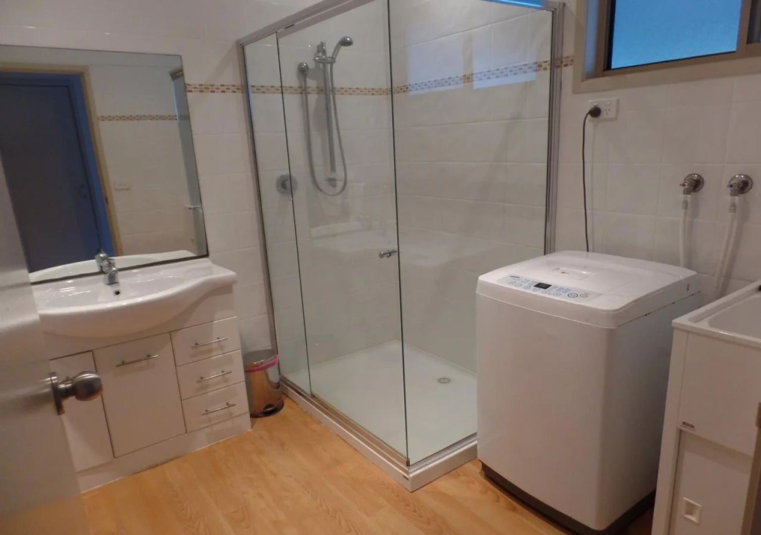 Waterfront Retreat At Wattle Point