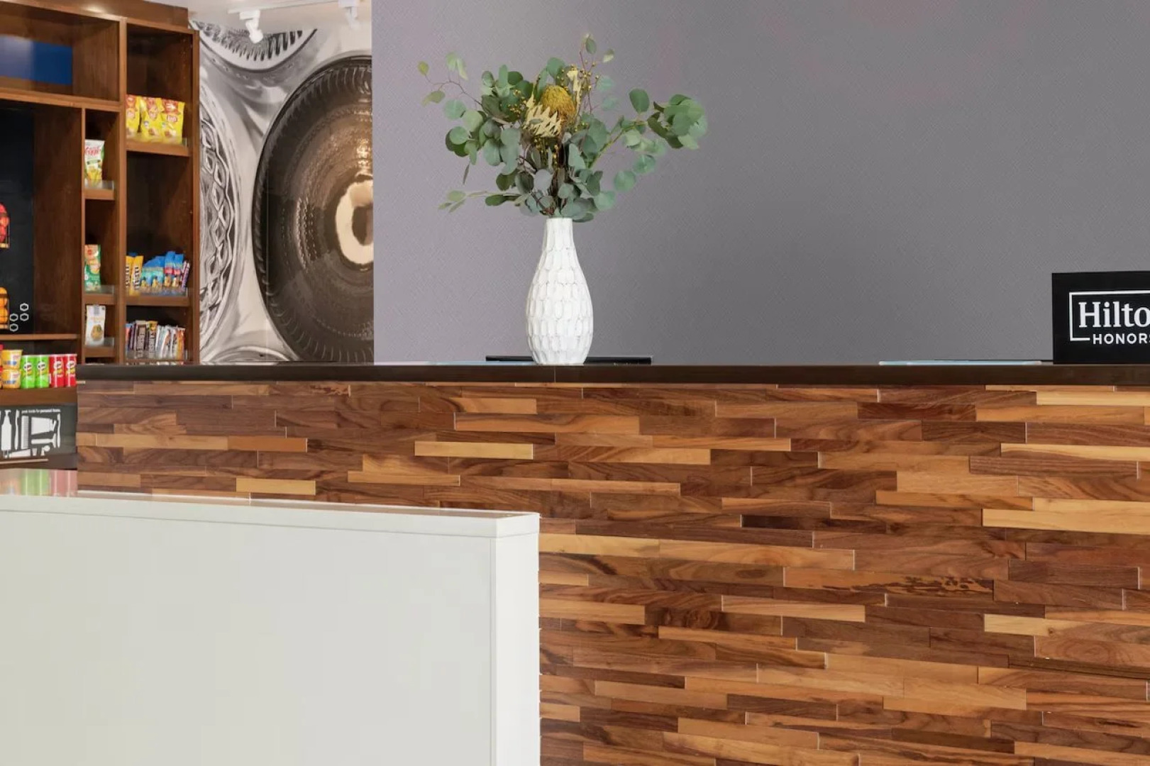 Hampton Inn Manchester Downtown, Nh