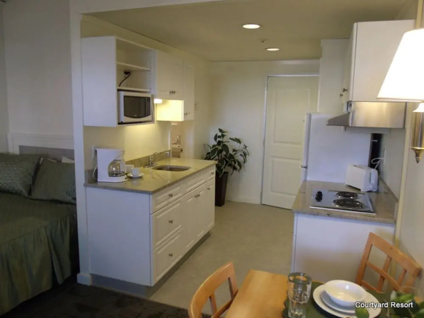 Courtyard Resort Hyannis, a VRI resort